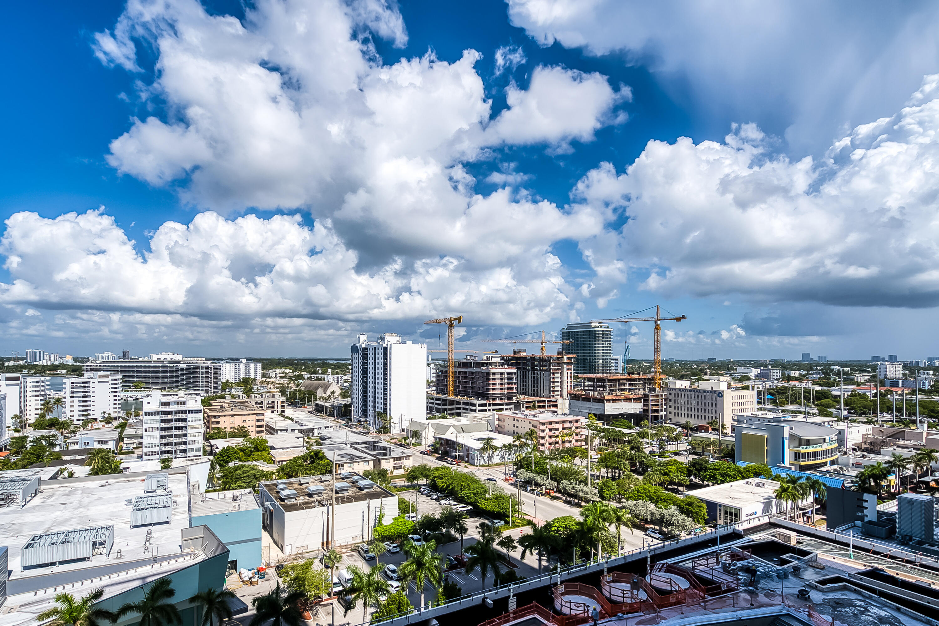 6899 Collins #1409, Miami Beach FL 33141