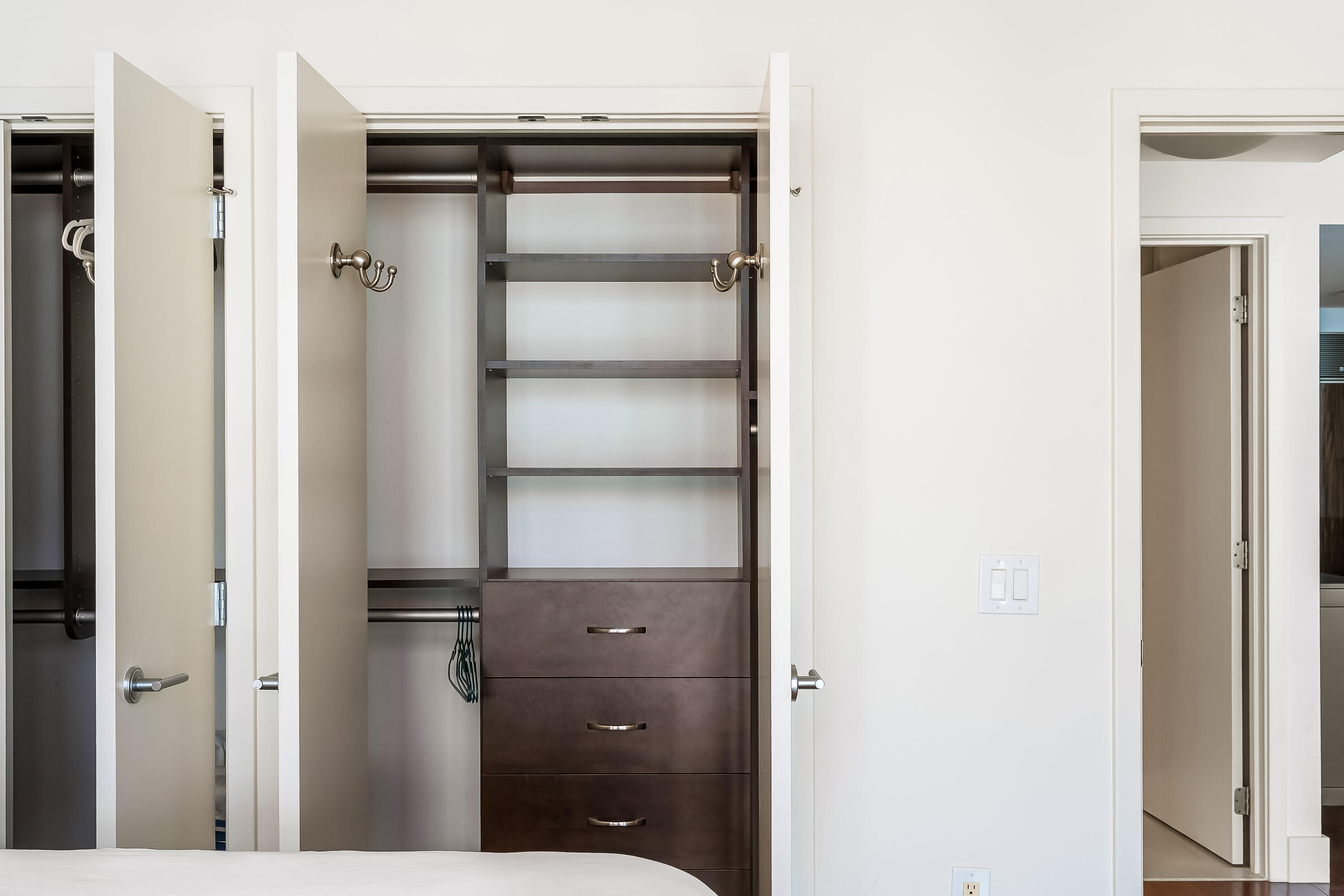 6899 Collins #1409, Miami Beach FL 33141