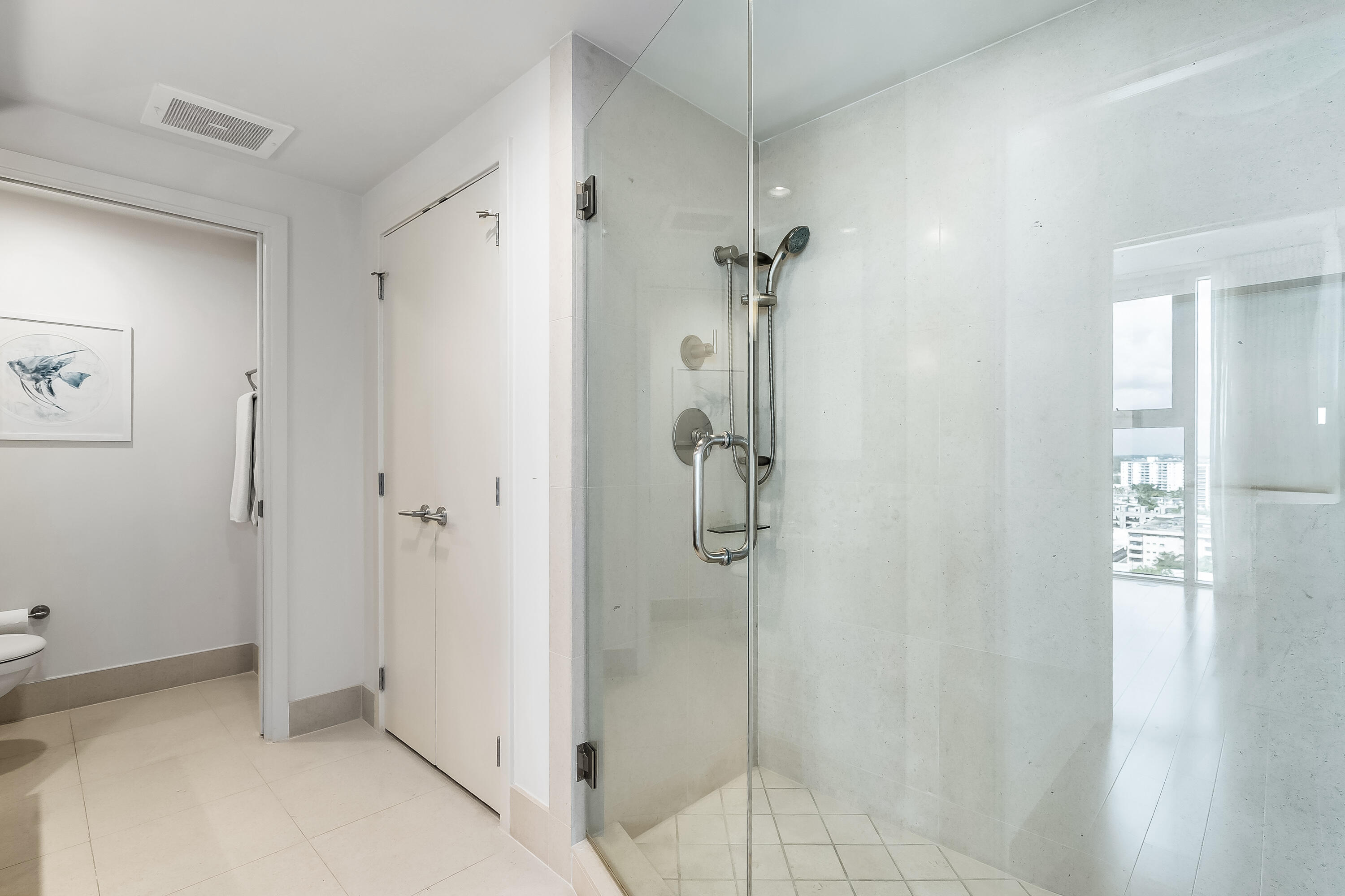 6899 Collins #1409, Miami Beach FL 33141