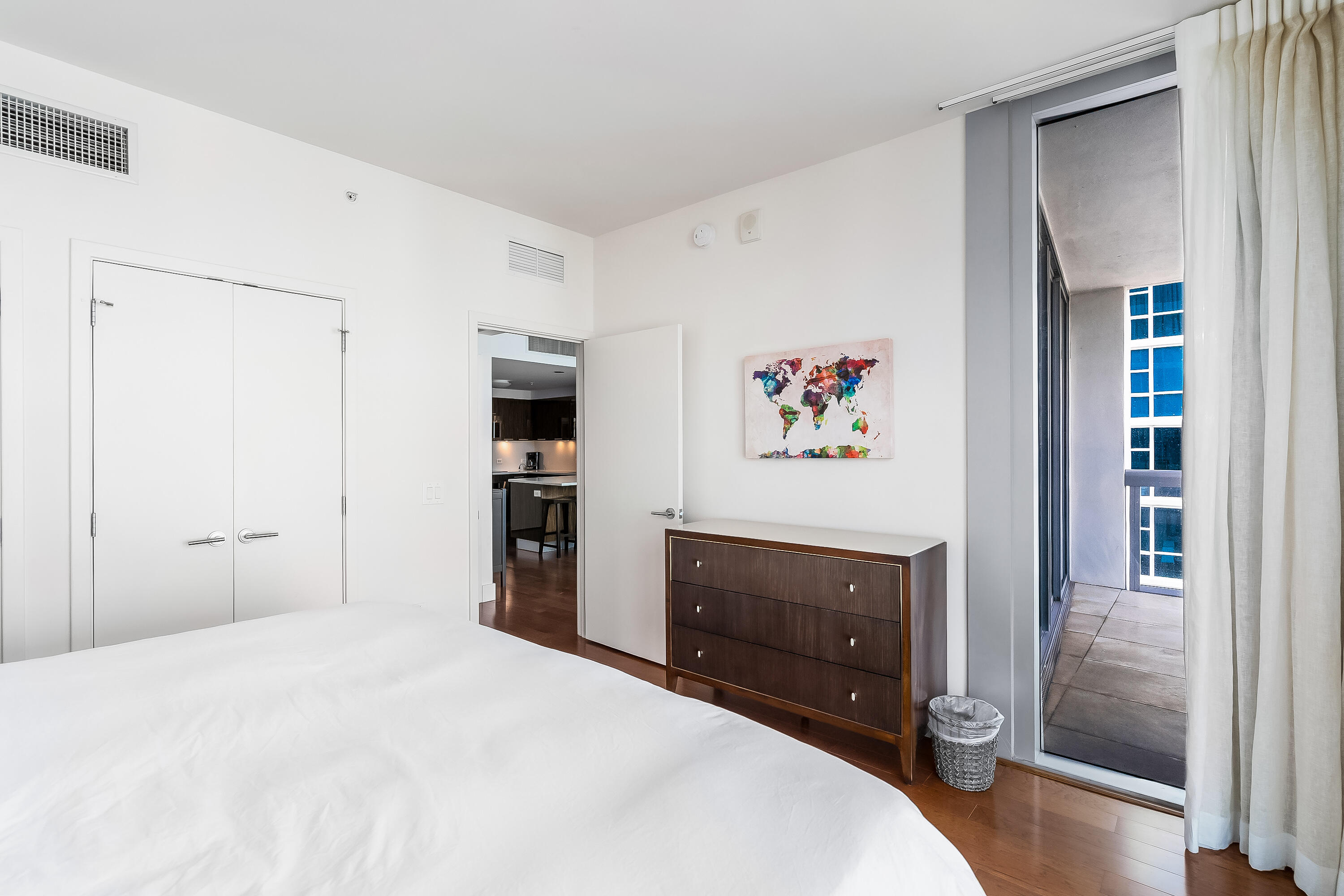 6899 Collins #1409, Miami Beach FL 33141