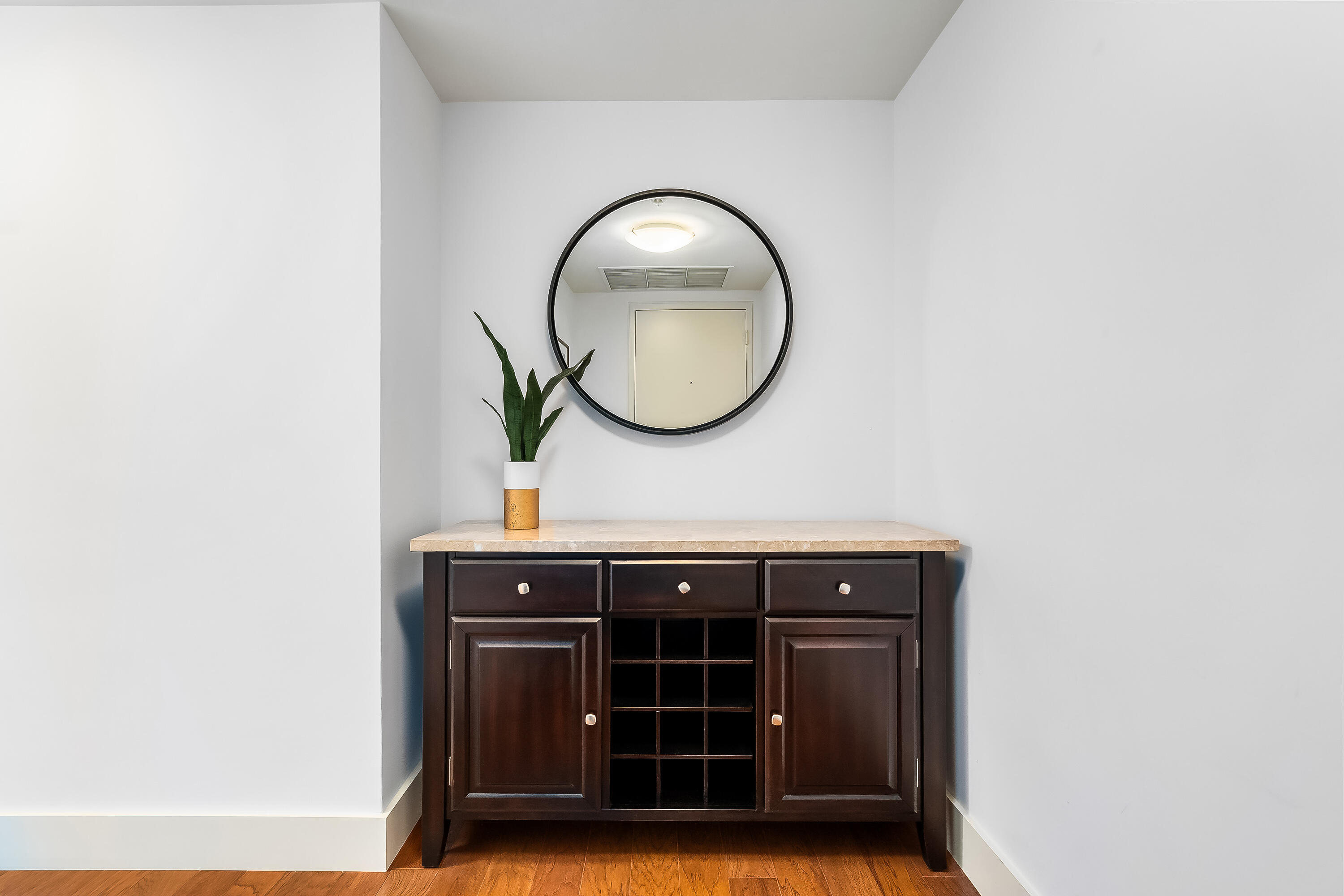 6899 Collins #1409, Miami Beach FL 33141