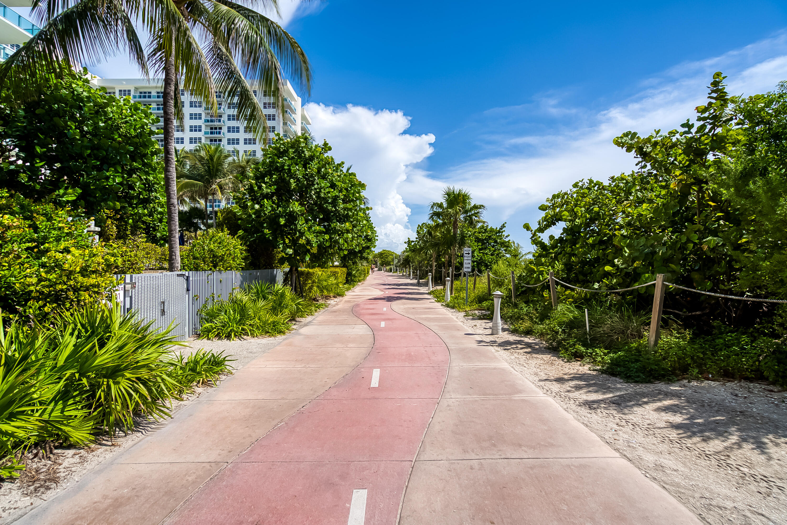 6899 Collins #1409, Miami Beach FL 33141