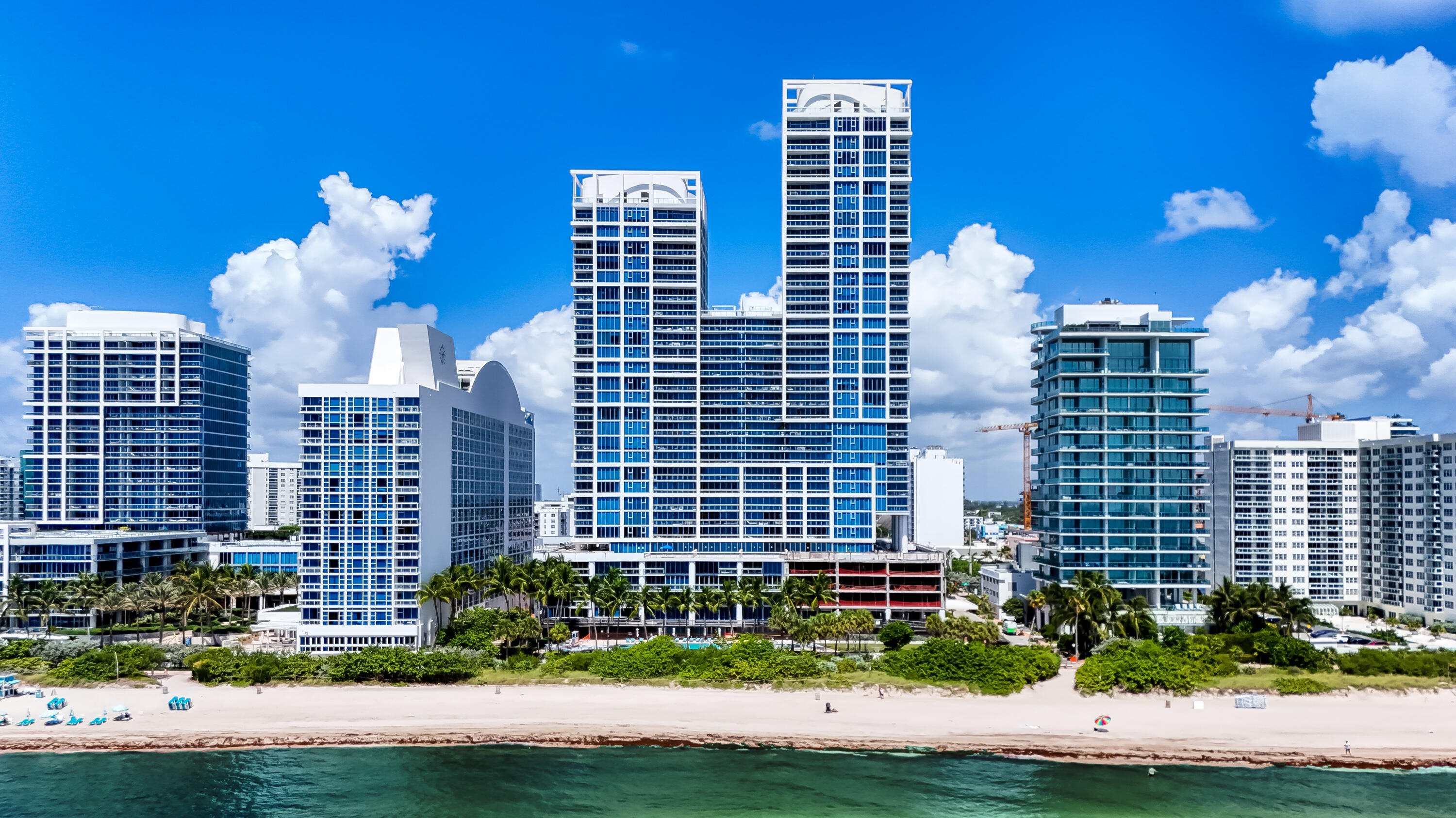 6899 Collins #1409, Miami Beach FL 33141
