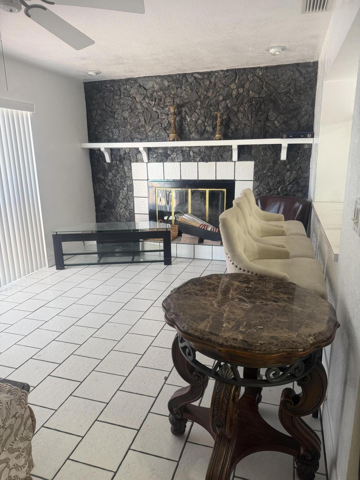 2181 NW 94TH, Pembroke Pines FL 33024