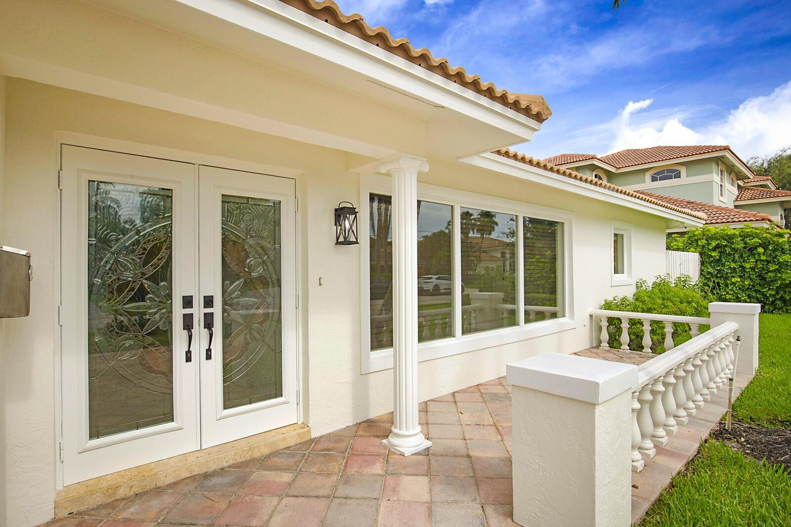 5110 NE 30th, Lighthouse Point FL 33064