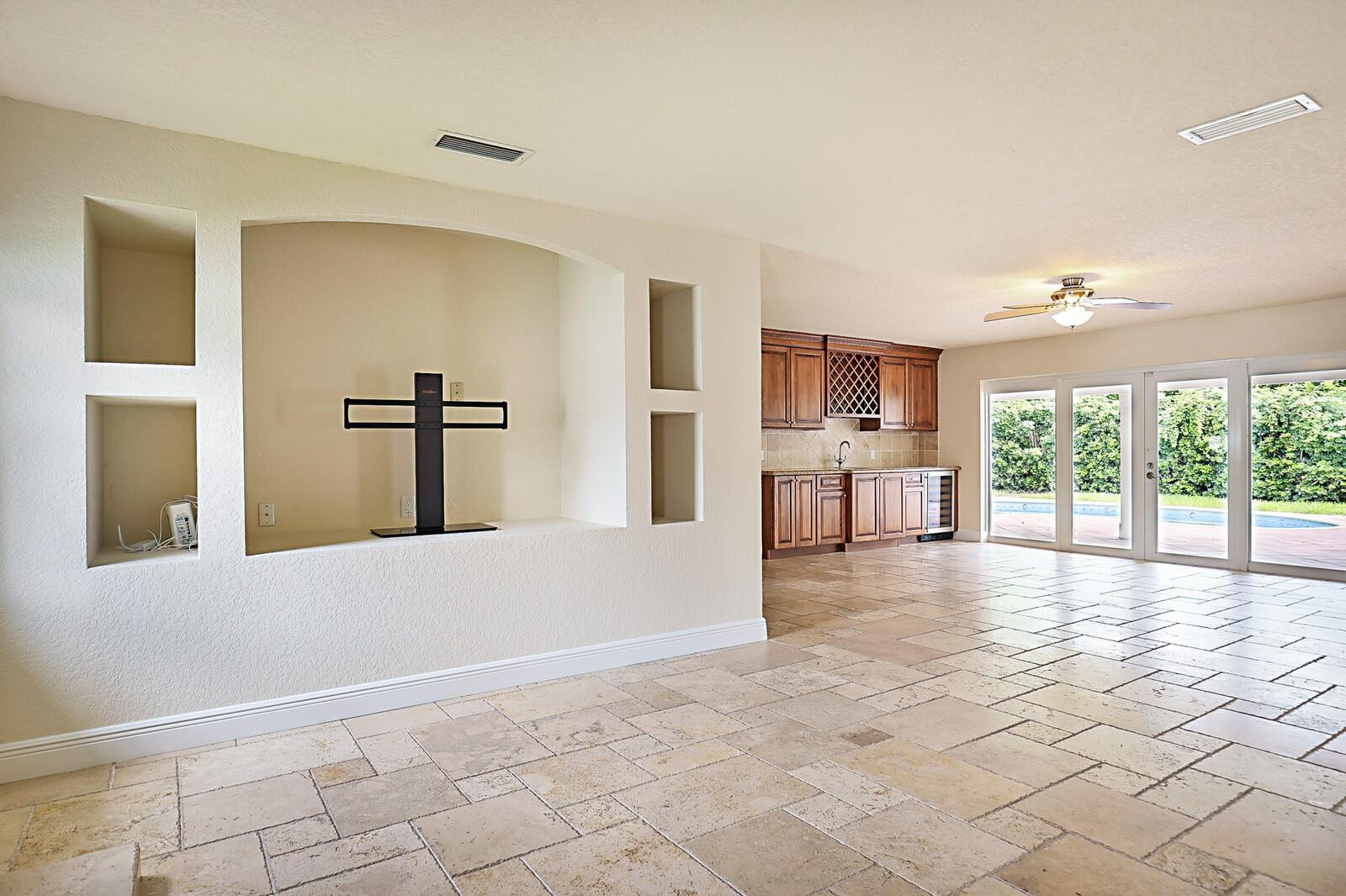 5110 NE 30th, Lighthouse Point FL 33064