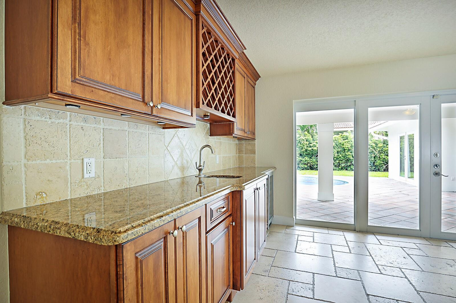 5110 NE 30th, Lighthouse Point FL 33064