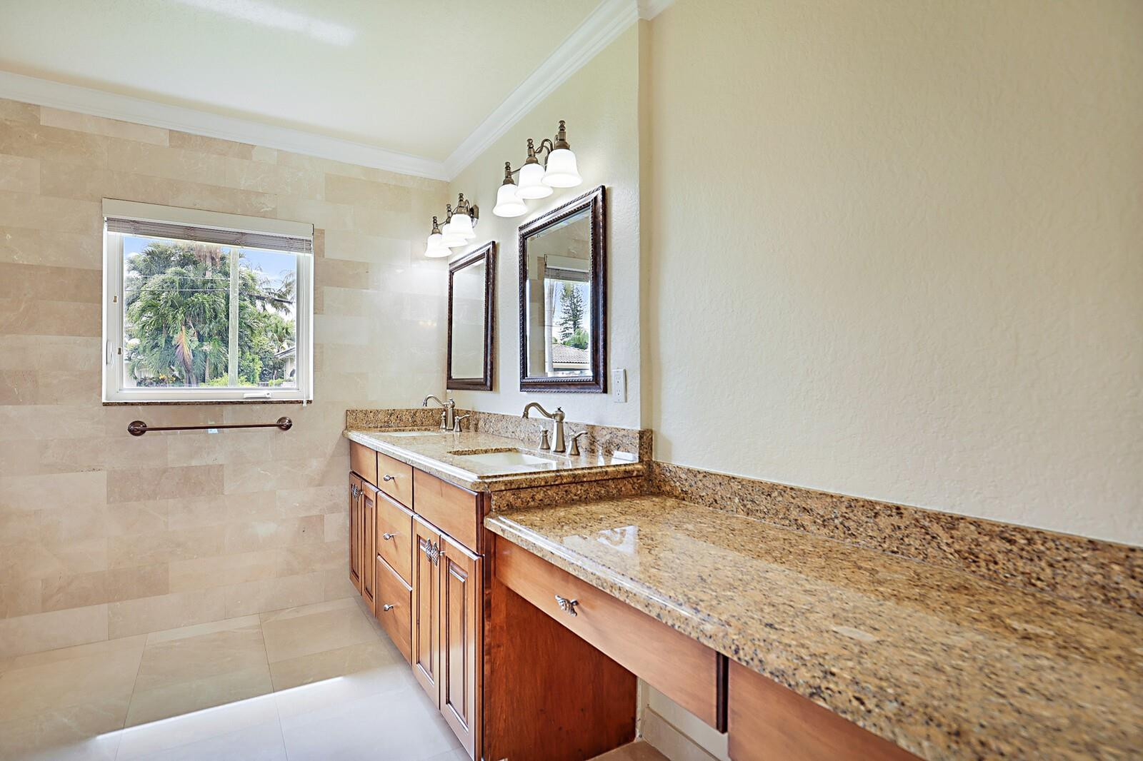 5110 NE 30th, Lighthouse Point FL 33064