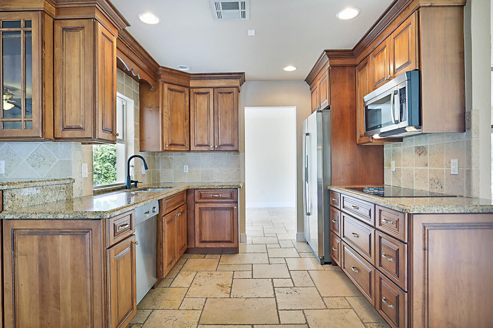 5110 NE 30th, Lighthouse Point FL 33064