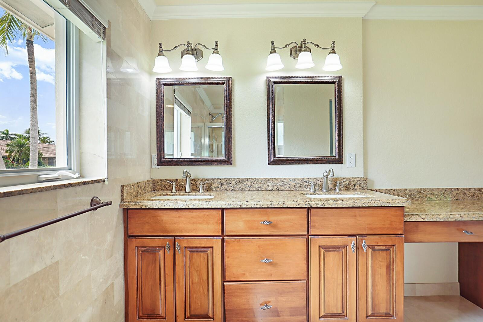 5110 NE 30th, Lighthouse Point FL 33064