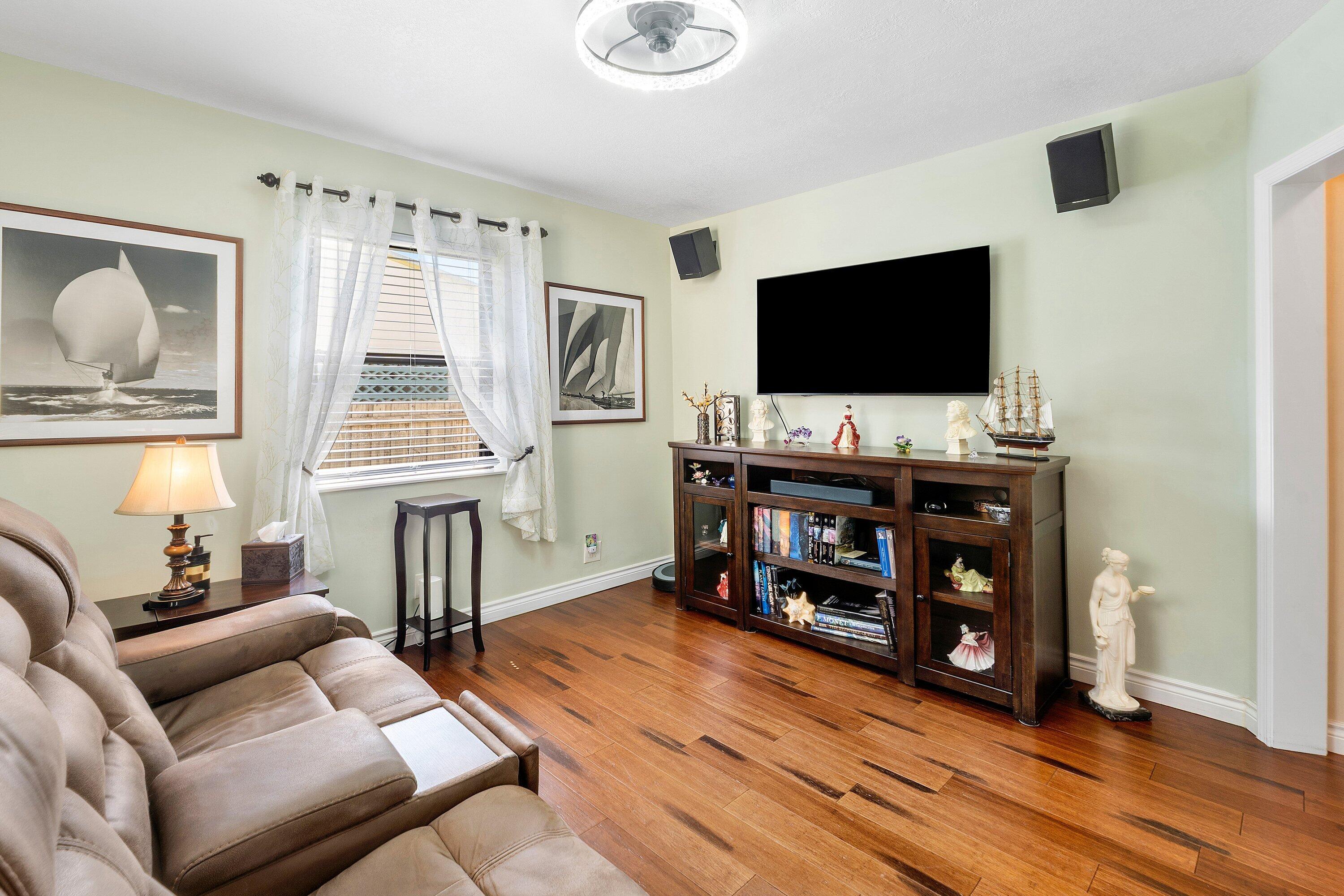 141 Date Palm, Lake Park FL 33403