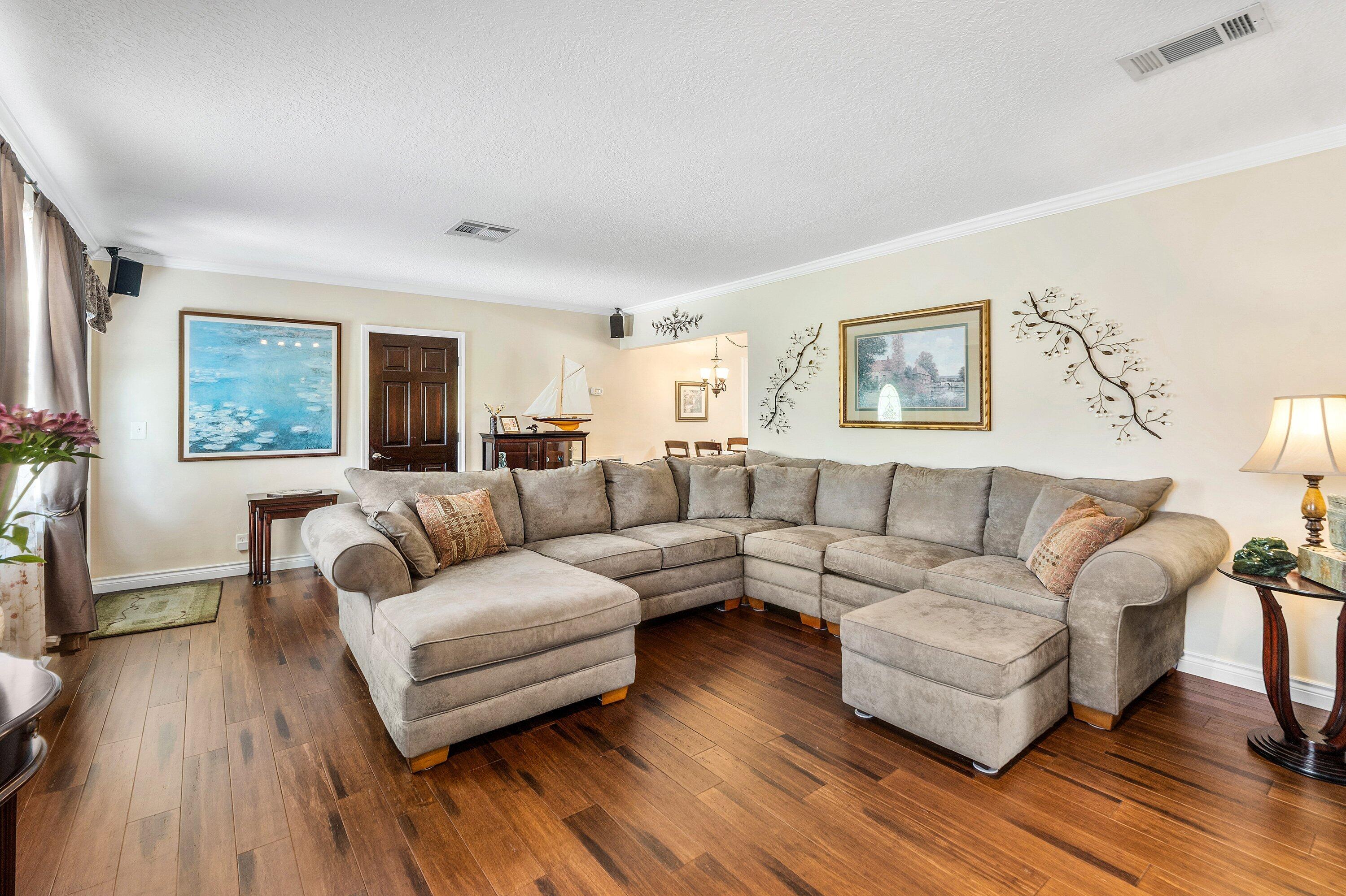 141 Date Palm, Lake Park FL 33403
