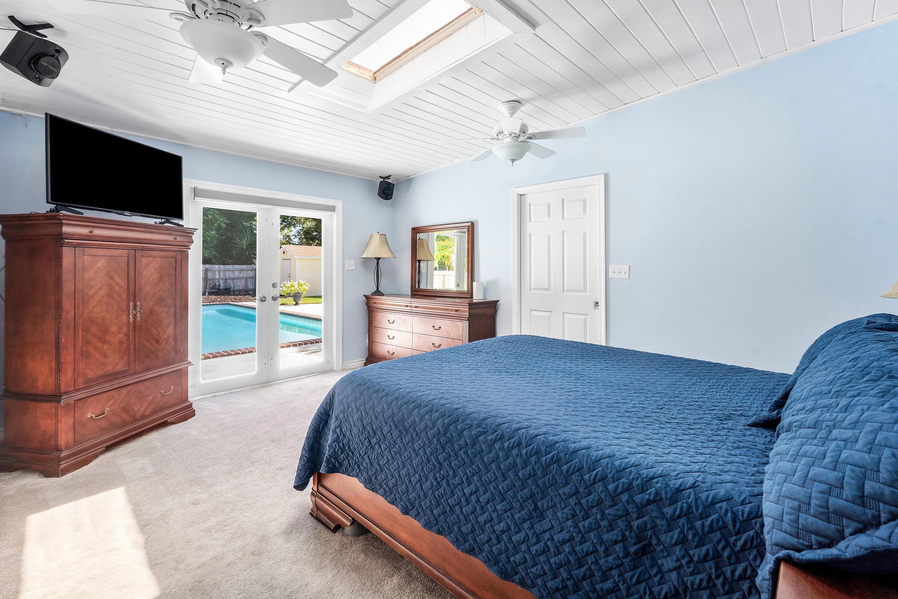 141 Date Palm, Lake Park FL 33403