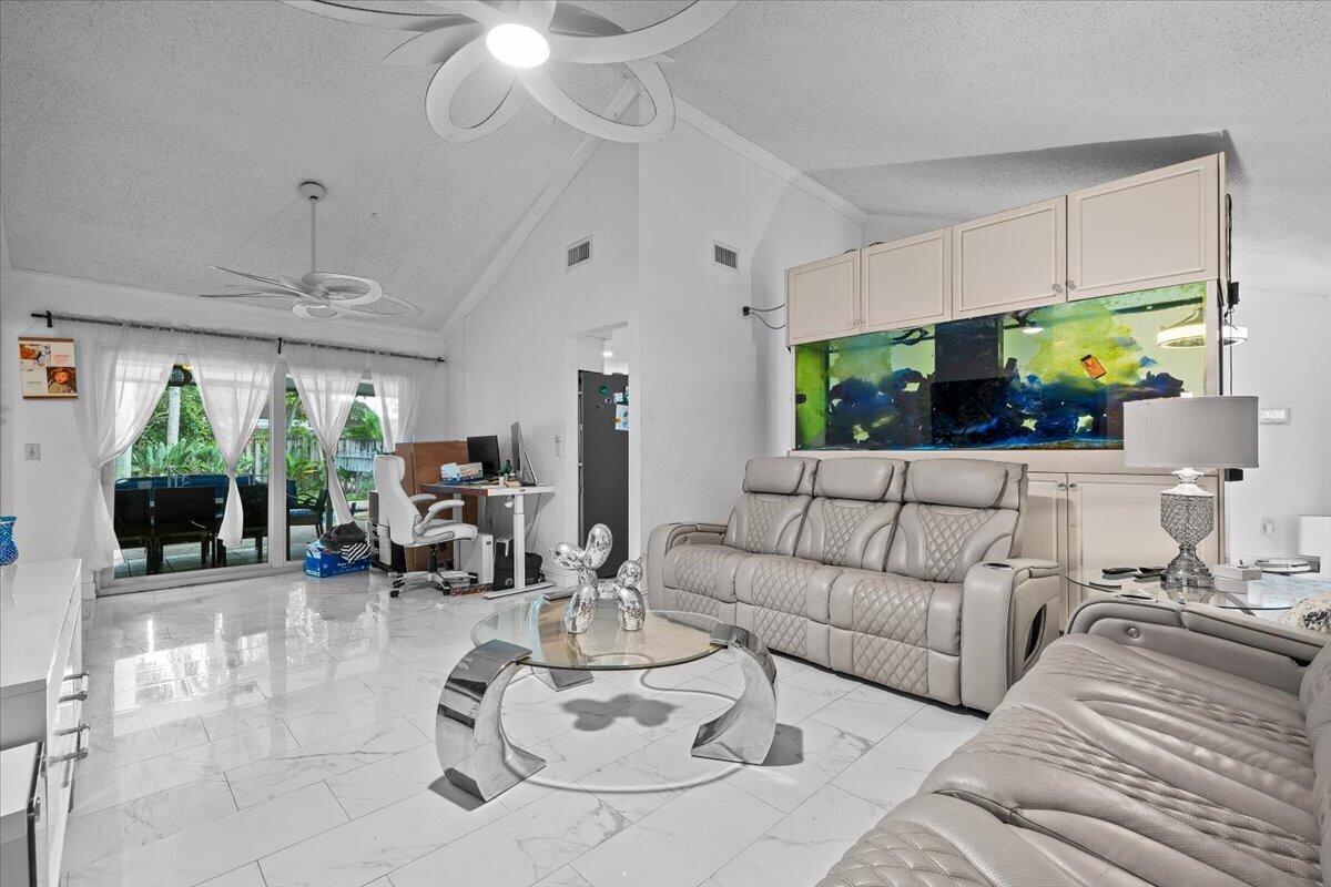 11650 NW 39TH, Sunrise FL 33323