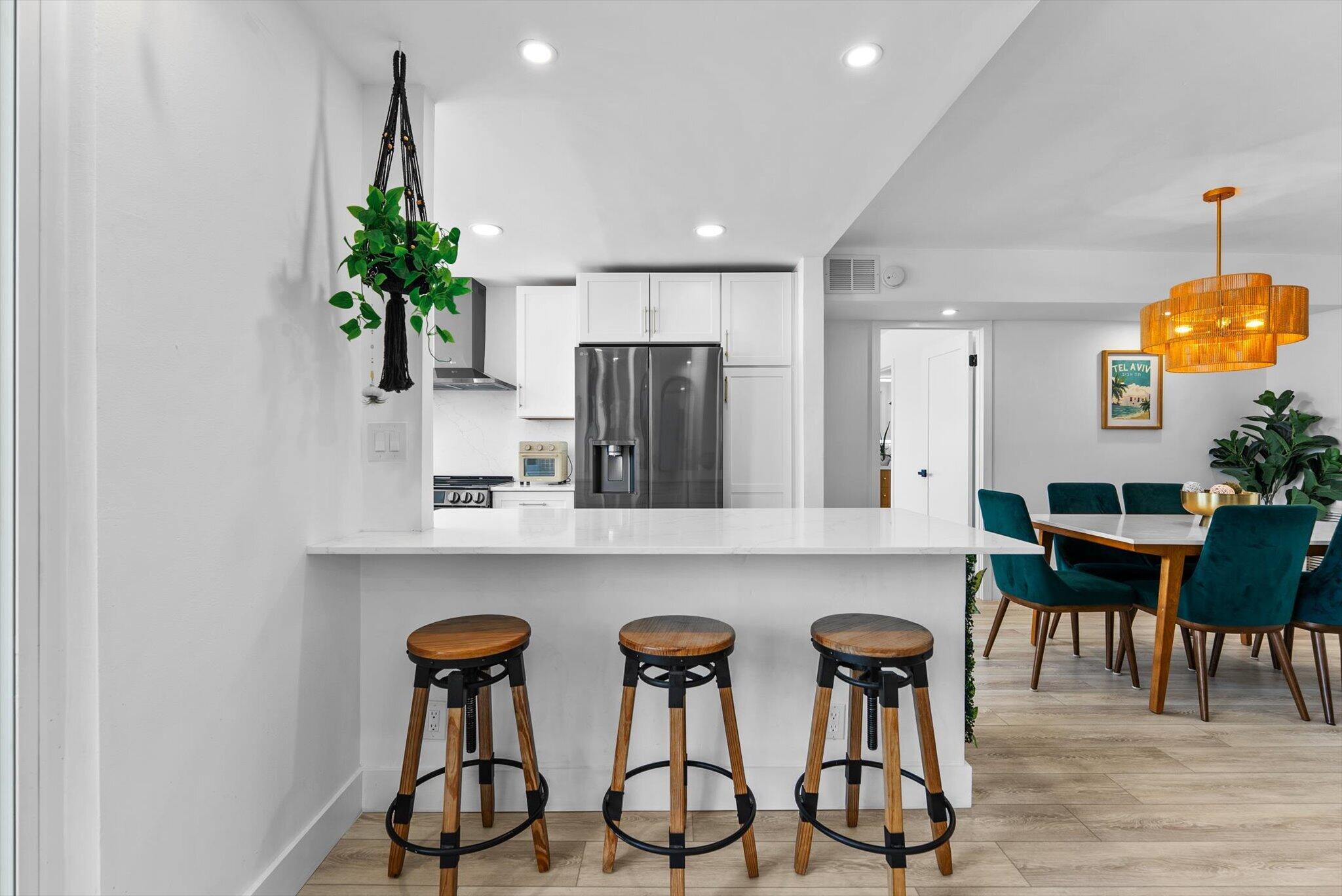 1237 HILLSBORO MILE #604, Hillsboro Beach FL 33062