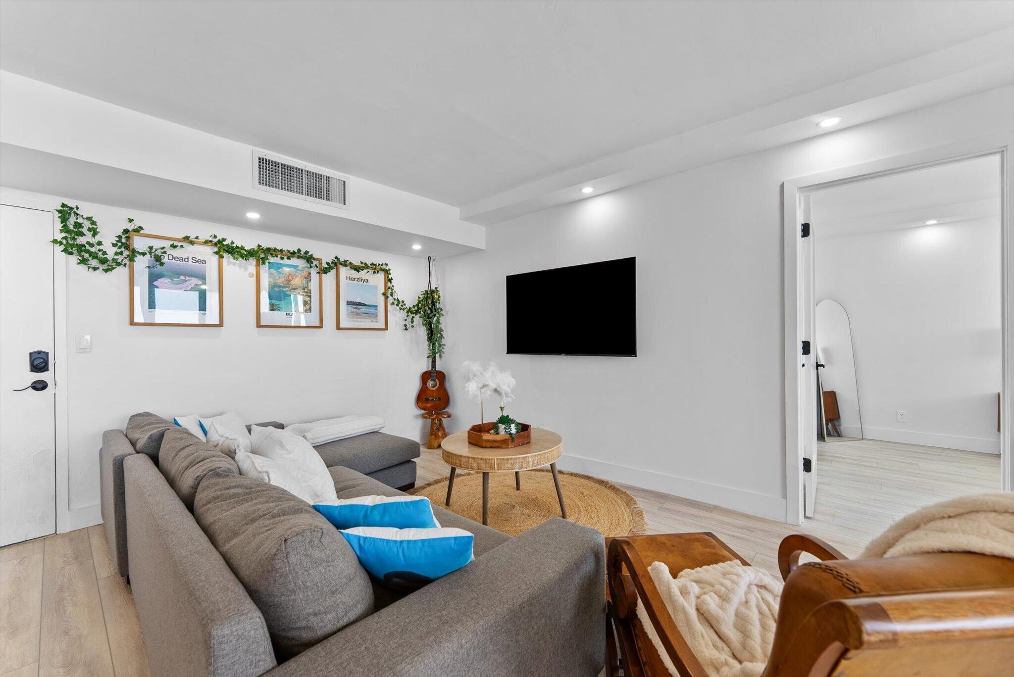 1237 HILLSBORO MILE #604, Hillsboro Beach FL 33062