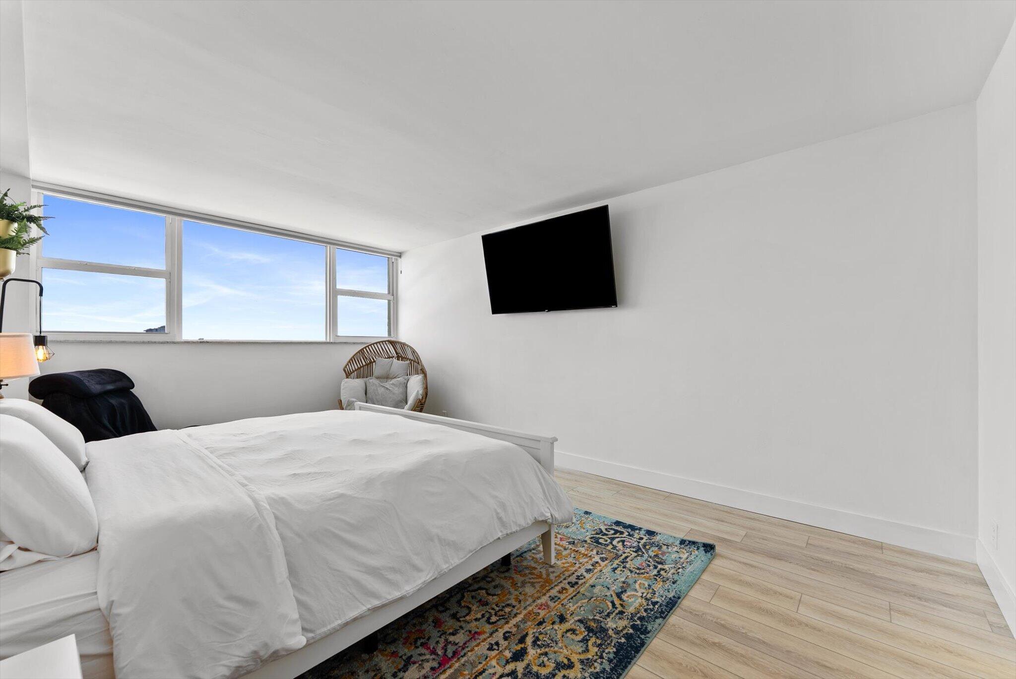 1237 HILLSBORO MILE #604, Hillsboro Beach FL 33062