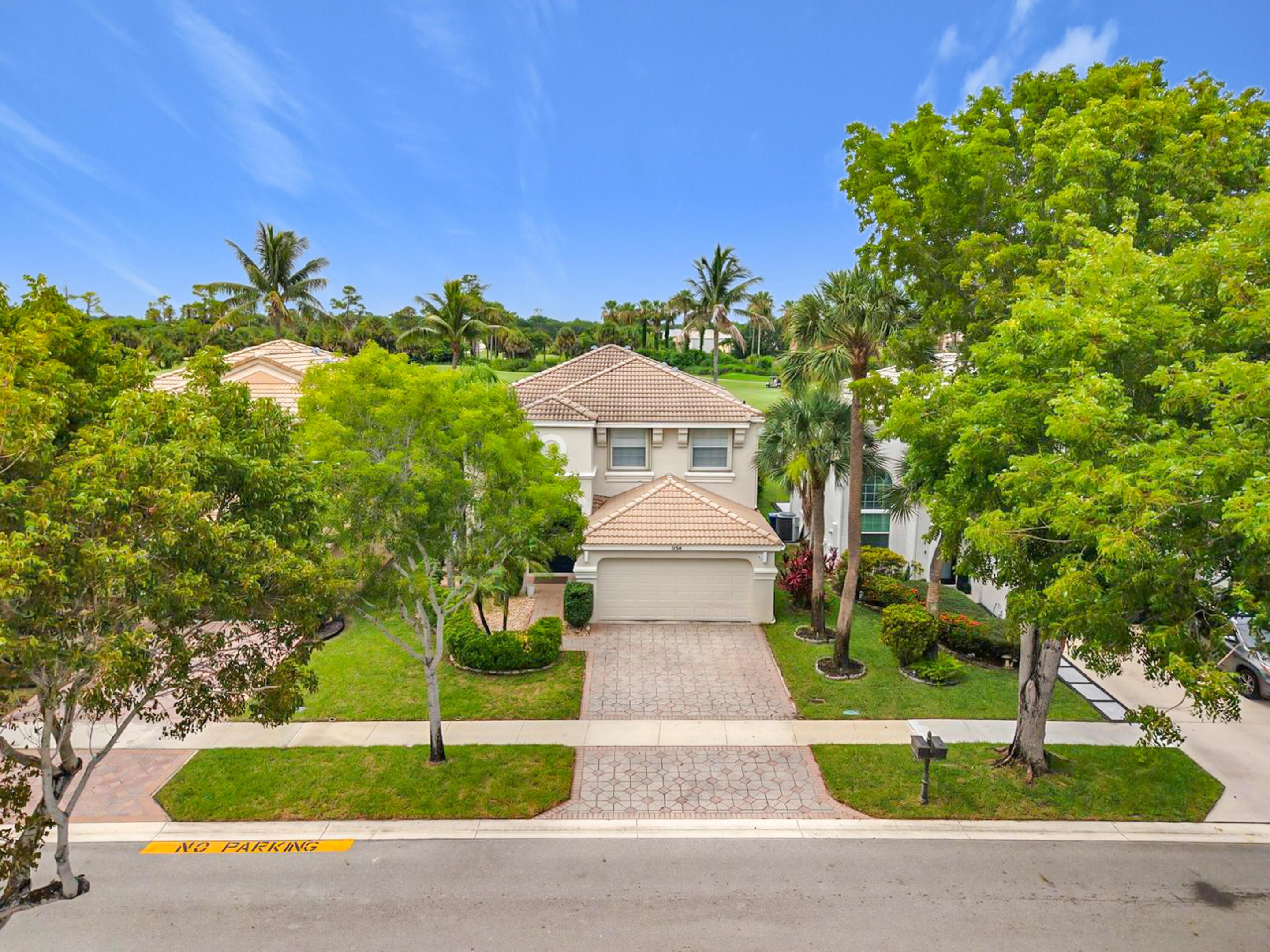 1154 OAKWATER, Royal Palm Beach FL 33411