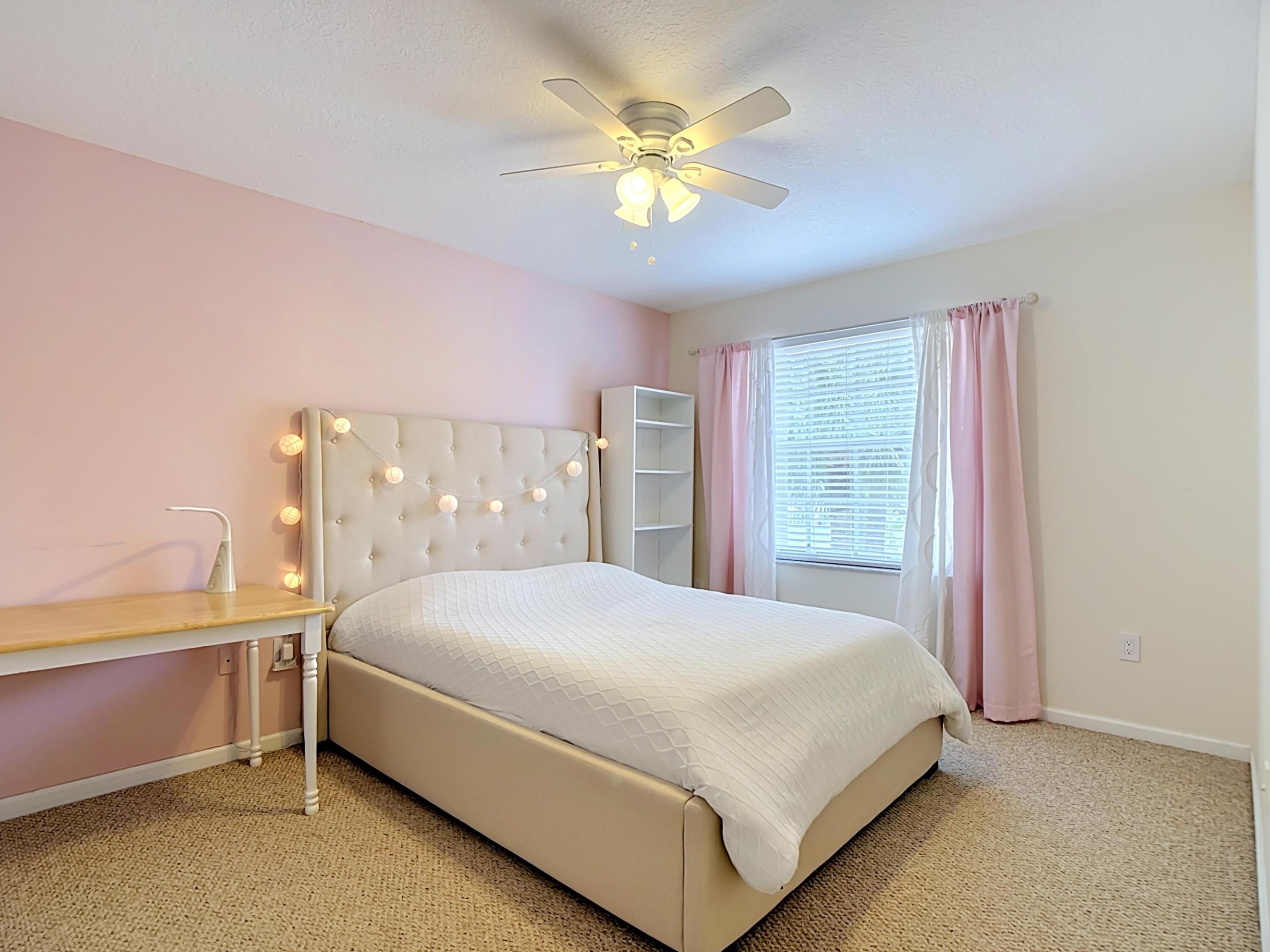 1154 OAKWATER, Royal Palm Beach FL 33411