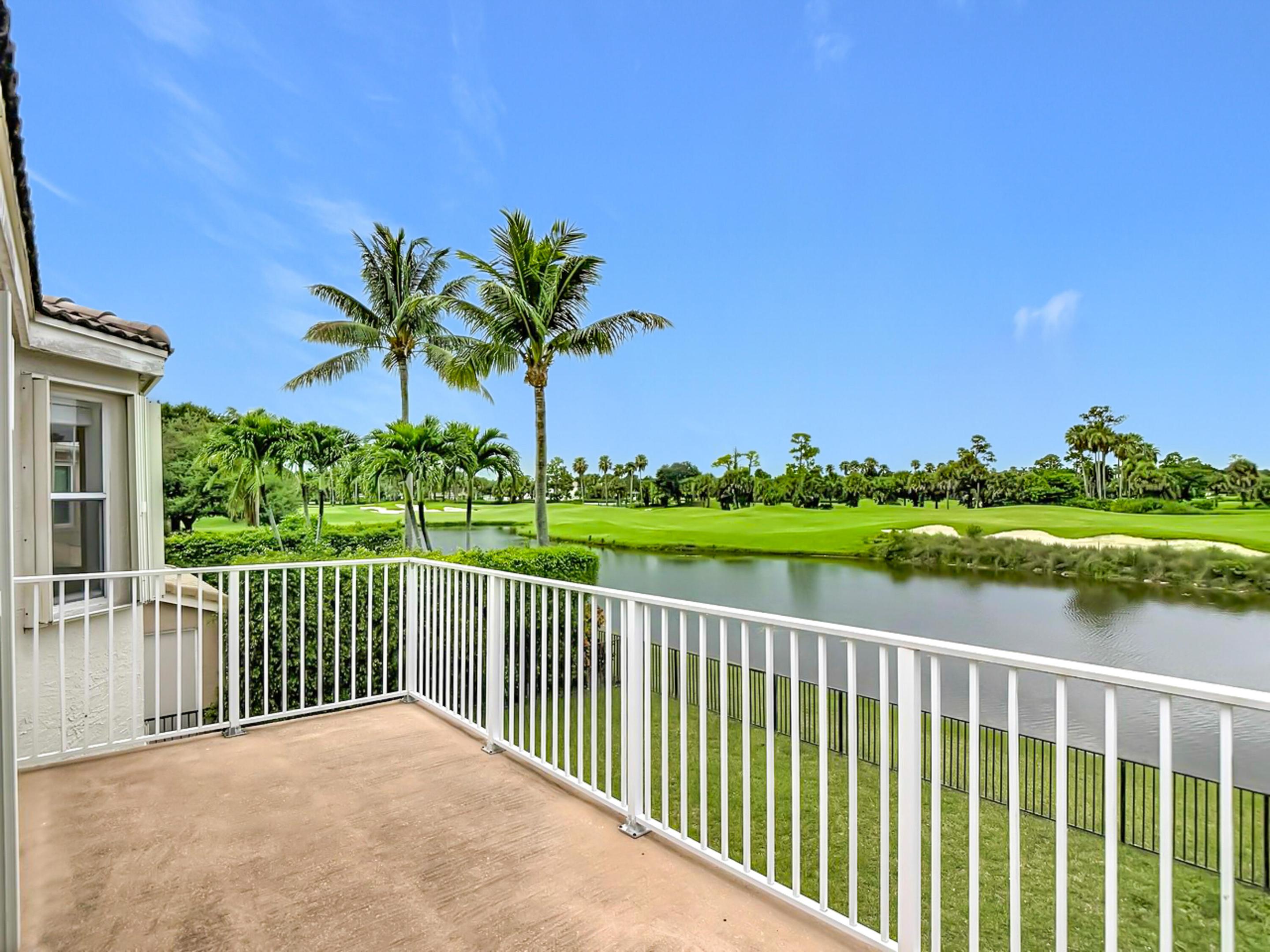 1154 OAKWATER, Royal Palm Beach FL 33411