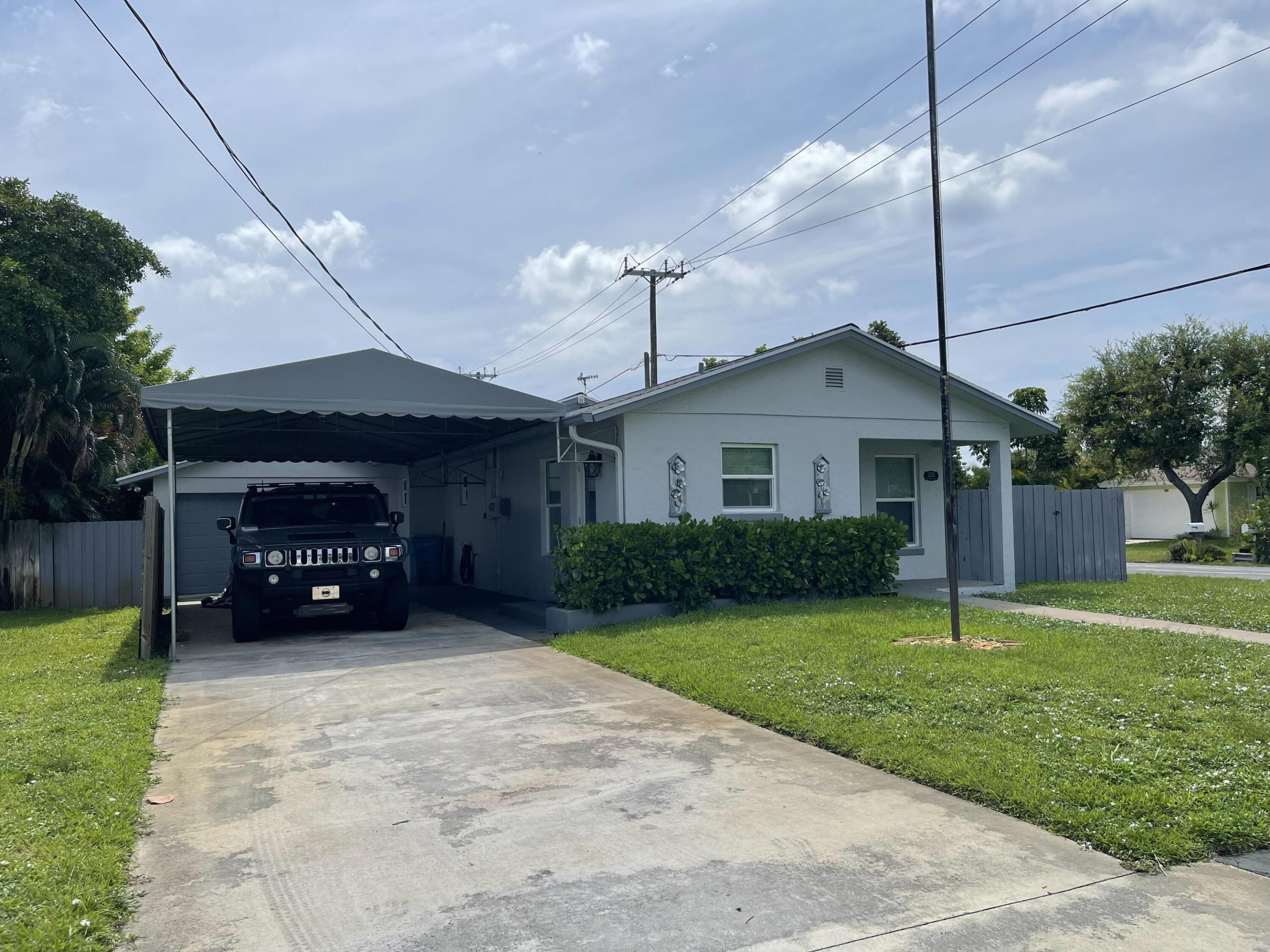 222 SE 3RD, Boynton Beach FL 33435
