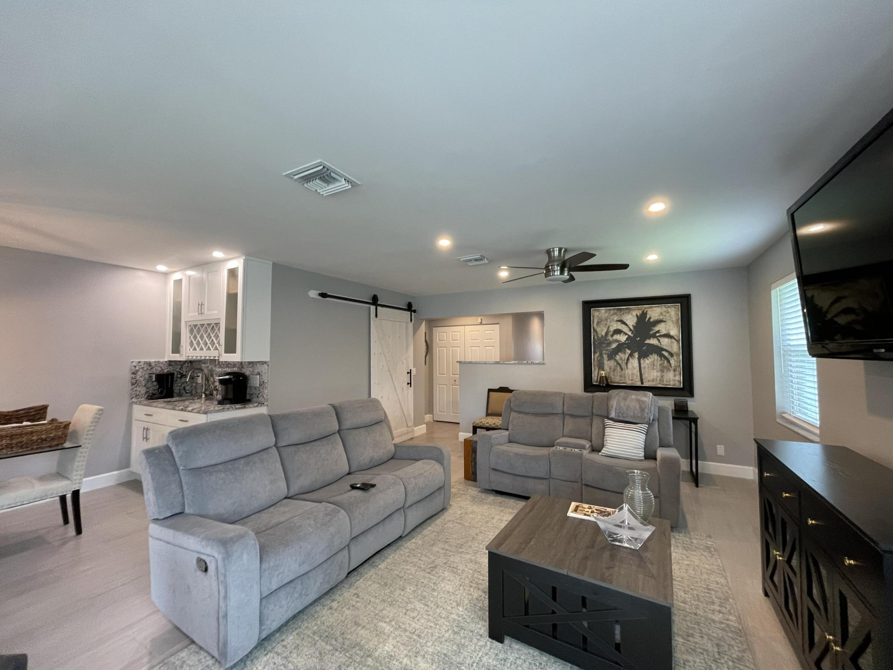 222 SE 3RD, Boynton Beach FL 33435