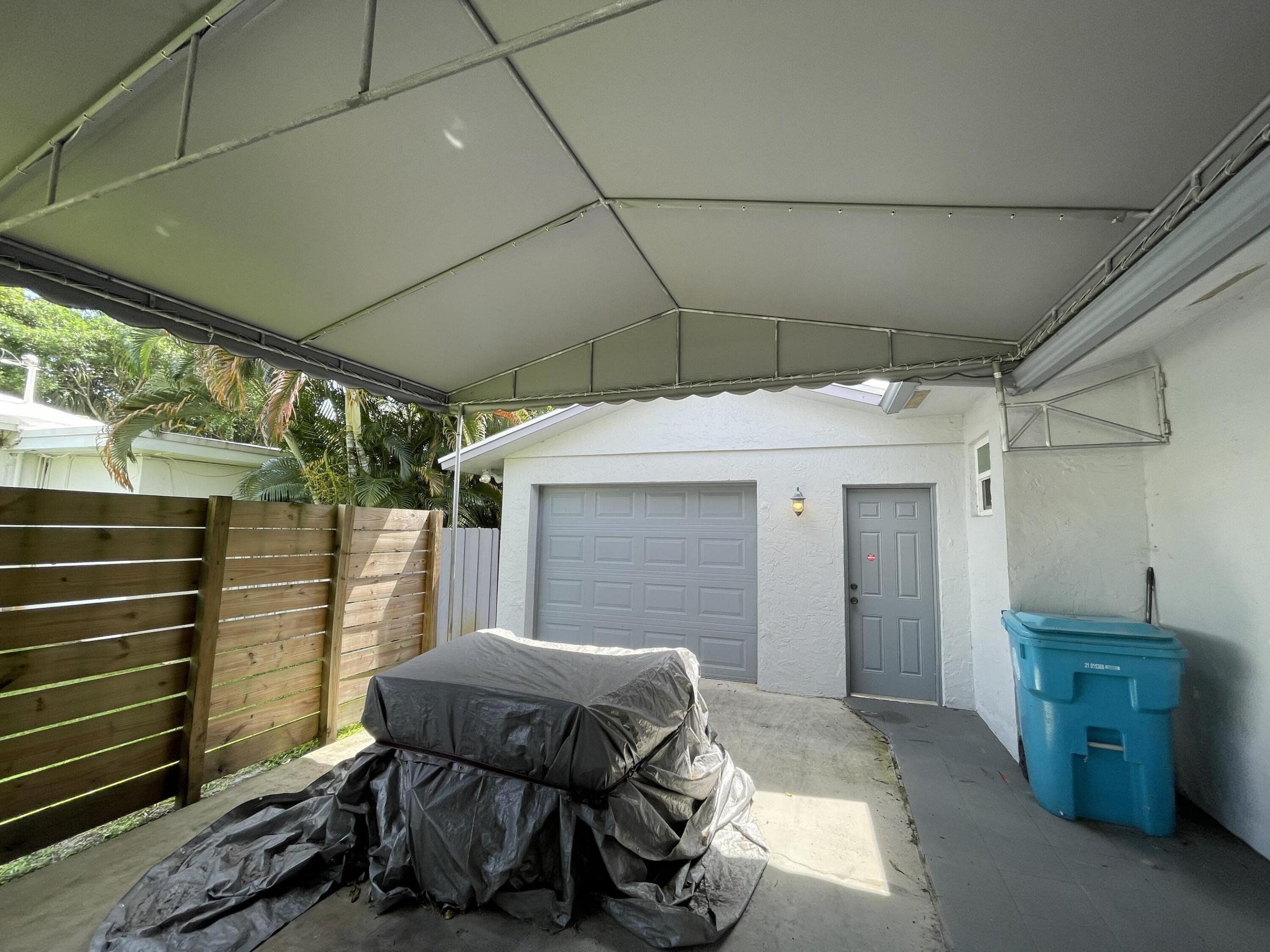 222 SE 3RD, Boynton Beach FL 33435