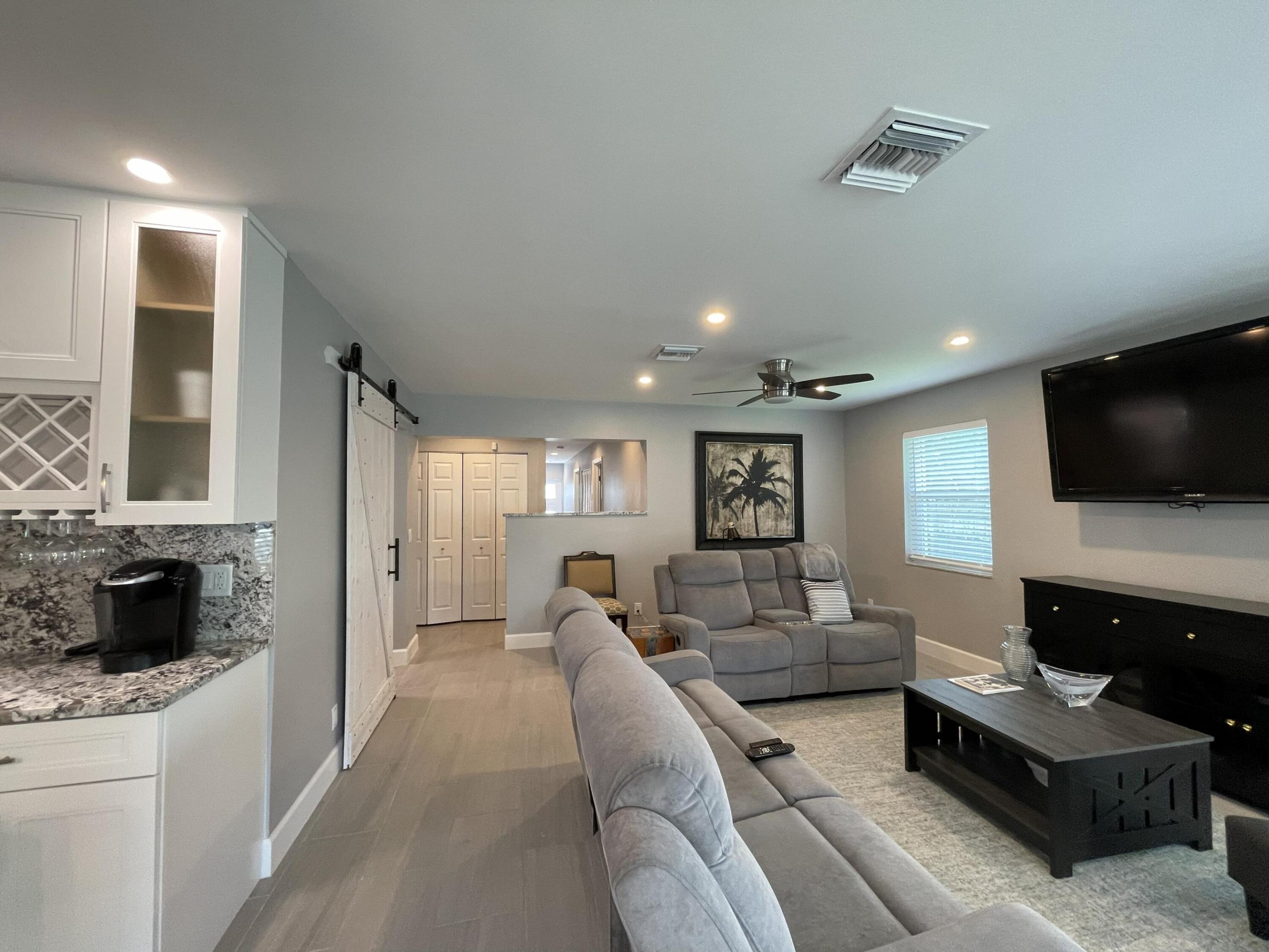 222 SE 3RD, Boynton Beach FL 33435