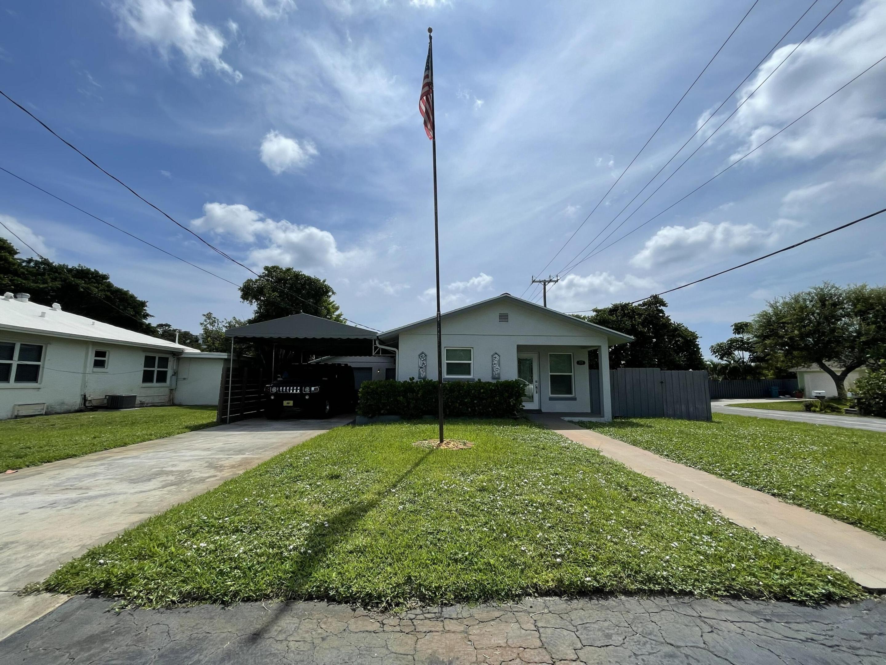 222 SE 3RD, Boynton Beach FL 33435