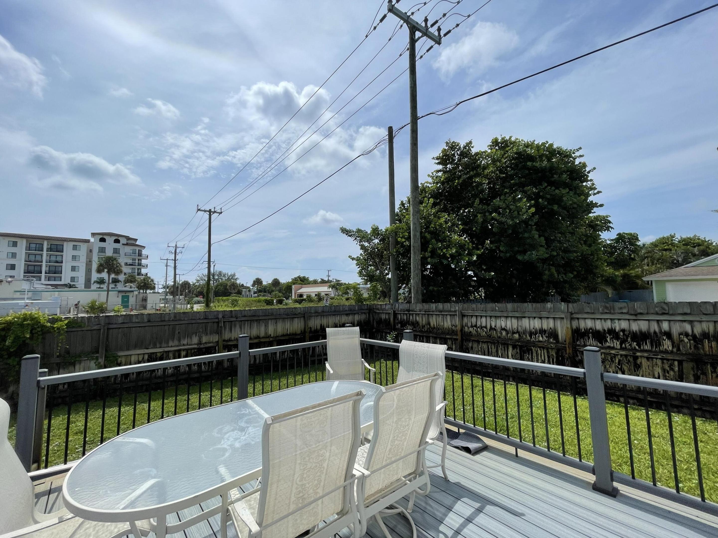 222 SE 3RD, Boynton Beach FL 33435