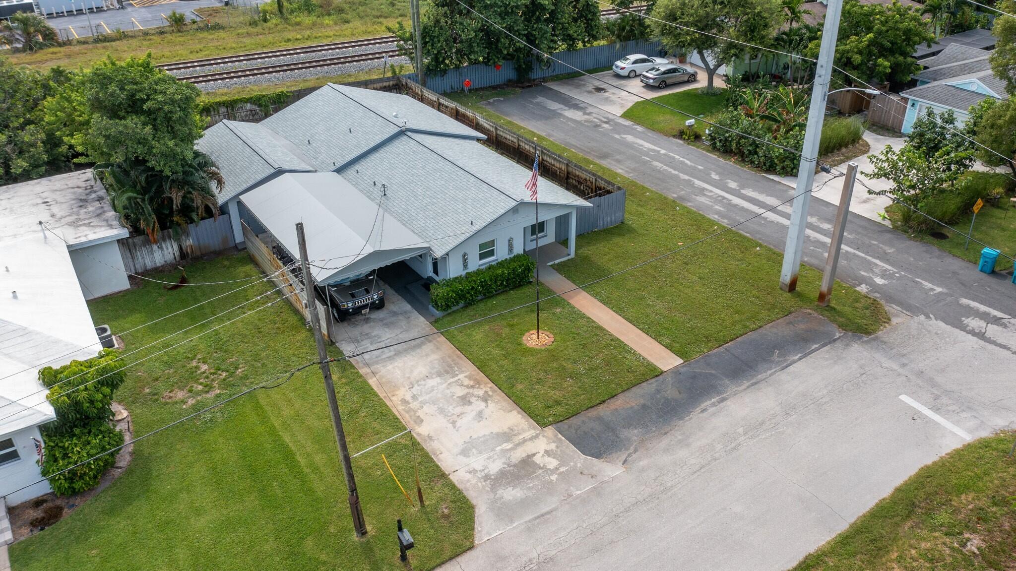 222 SE 3RD, Boynton Beach FL 33435