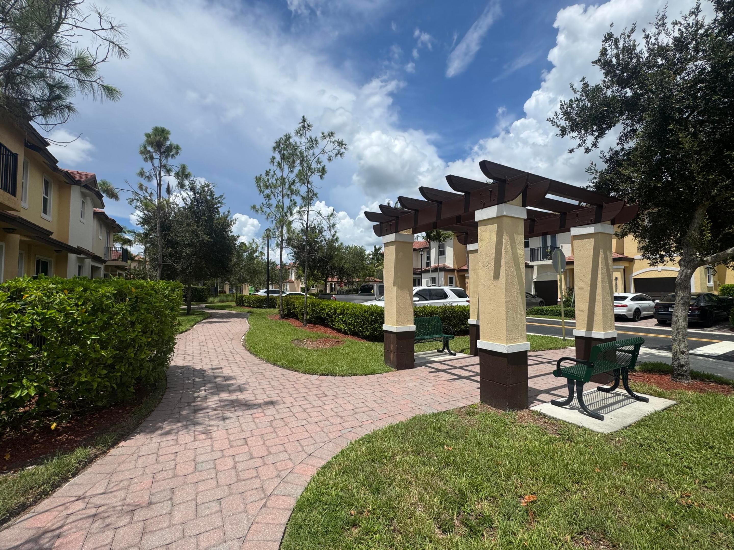 6958 Long Pine, Coconut Creek FL 33073