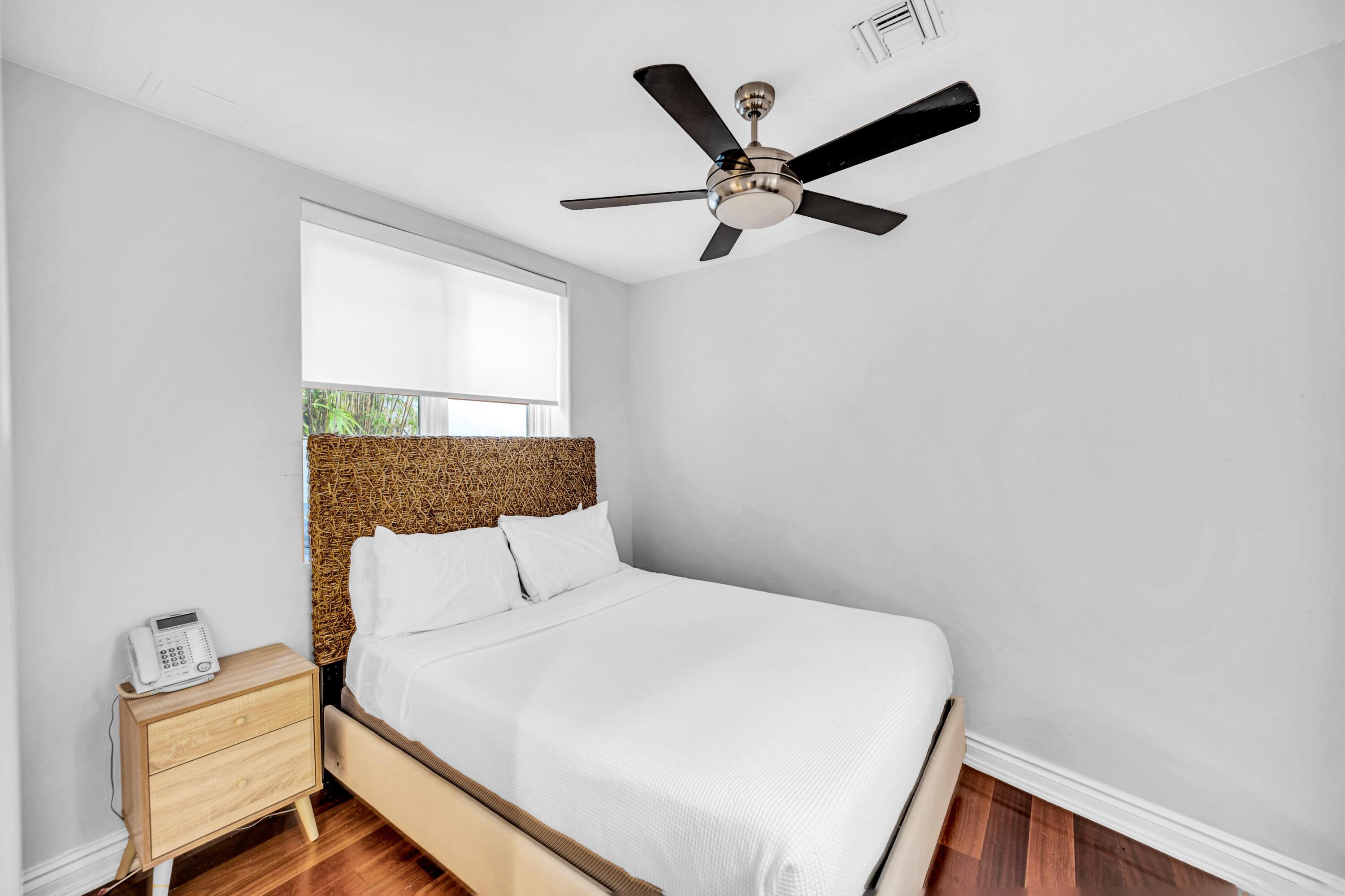 709 Idlewyld, Fort Lauderdale FL 33301