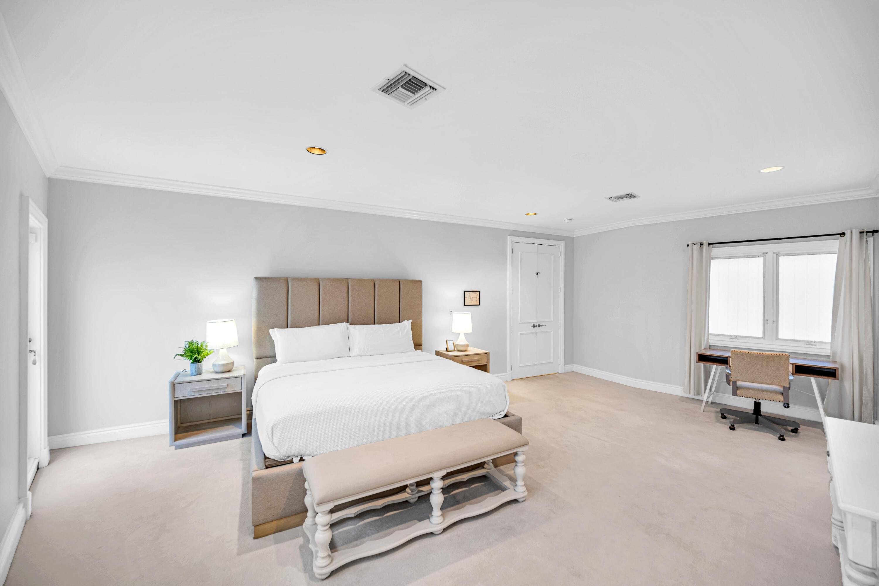 709 Idlewyld, Fort Lauderdale FL 33301