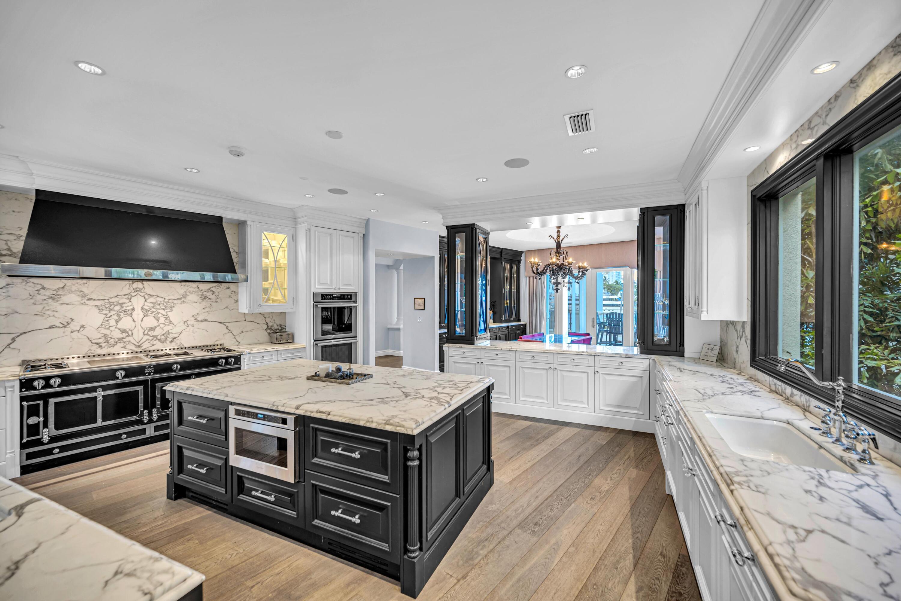 709 Idlewyld, Fort Lauderdale FL 33301