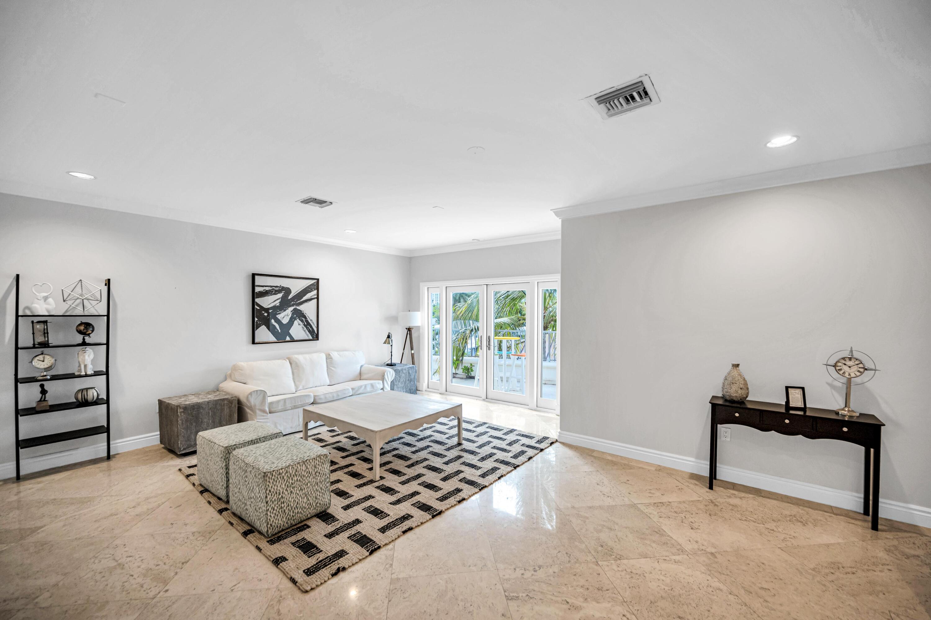 709 Idlewyld, Fort Lauderdale FL 33301