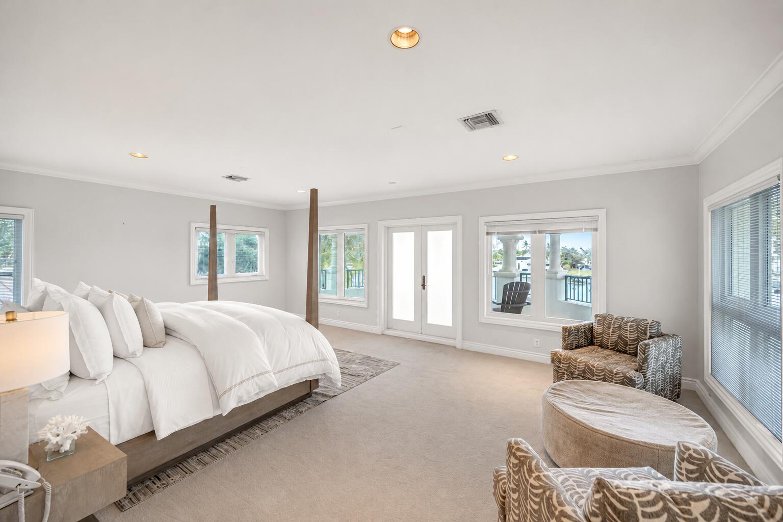 709 Idlewyld, Fort Lauderdale FL 33301