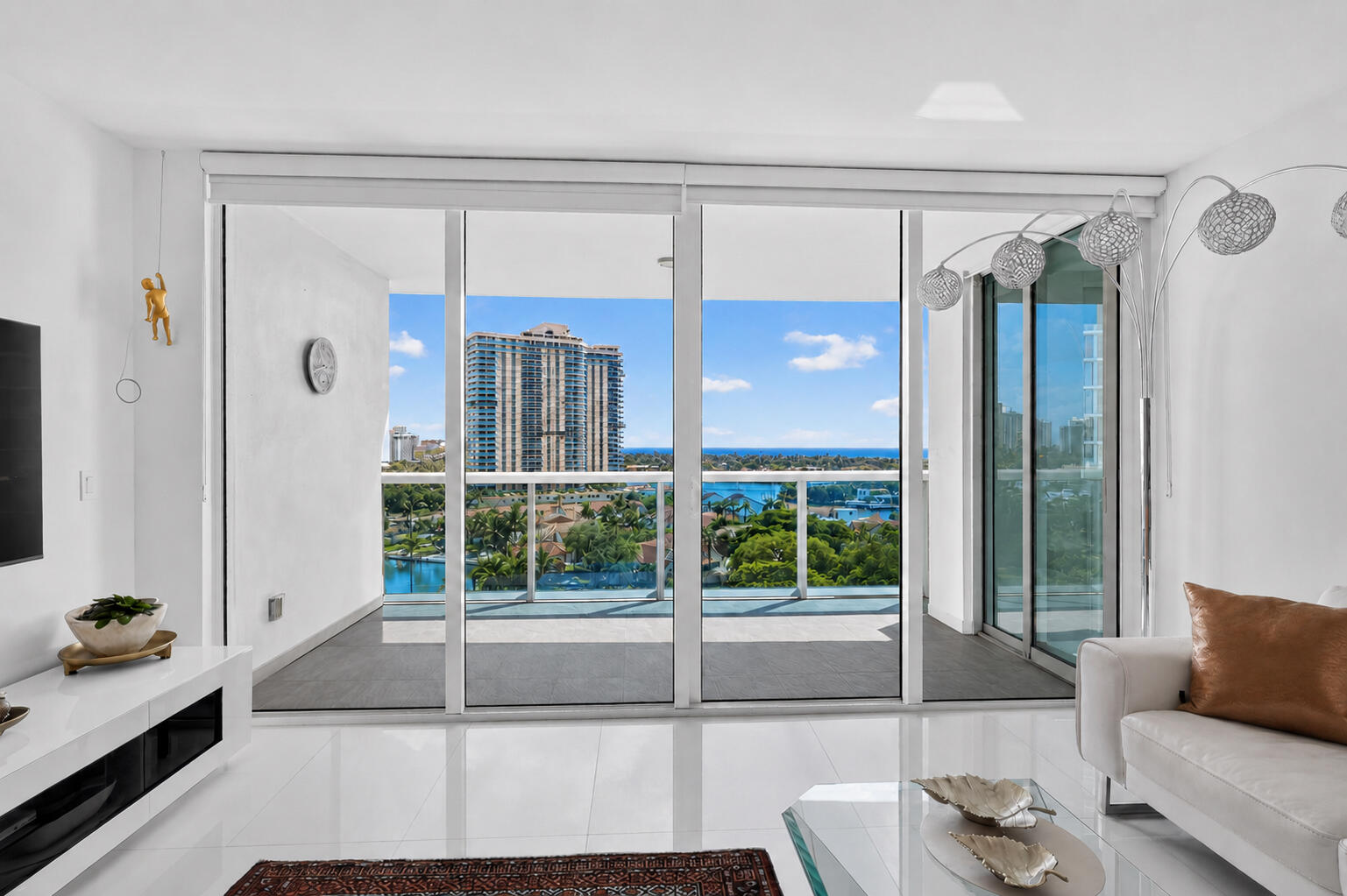 19400 Turnberry #921, Aventura FL 33180