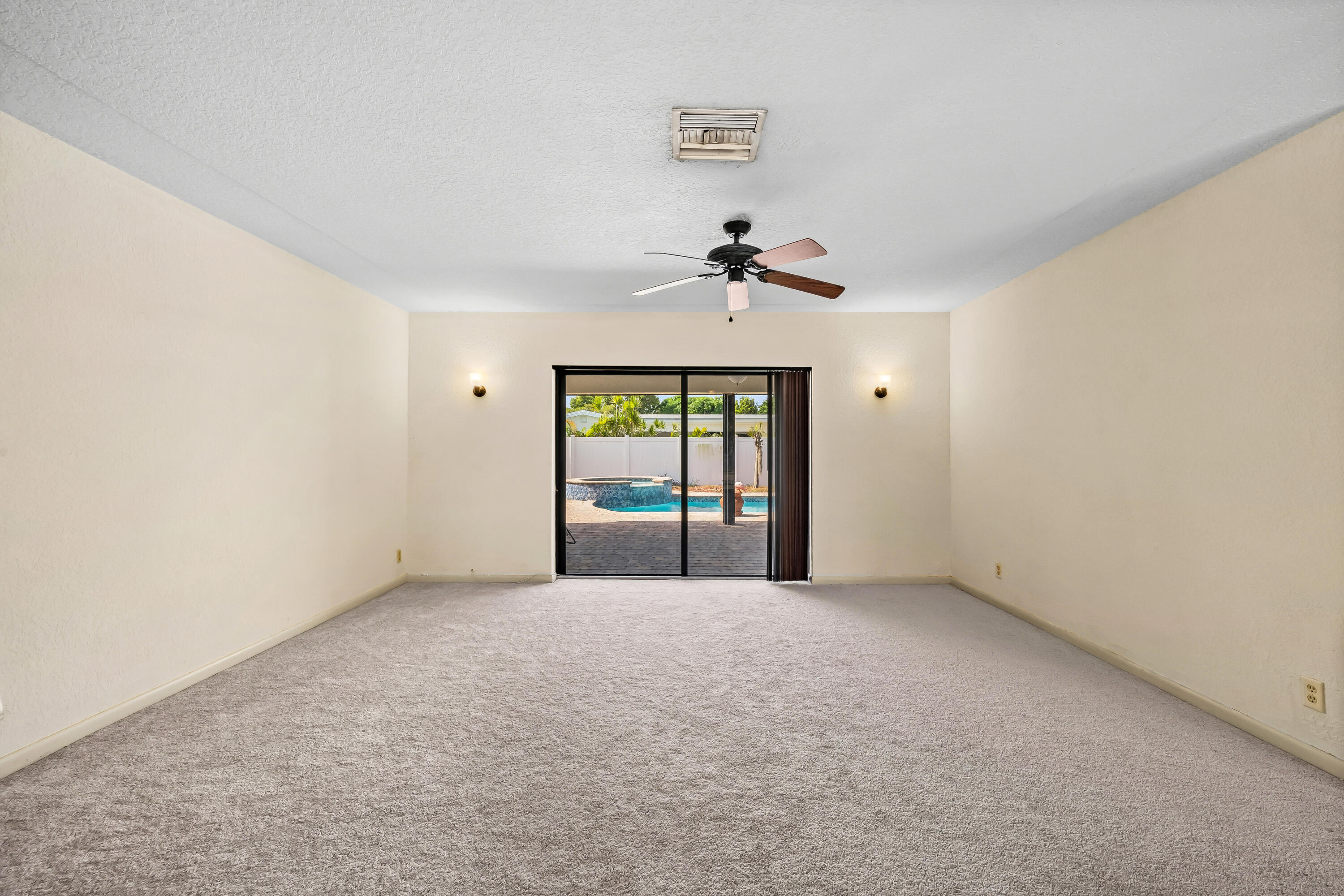 7970 NW 1ST, Margate FL 33063