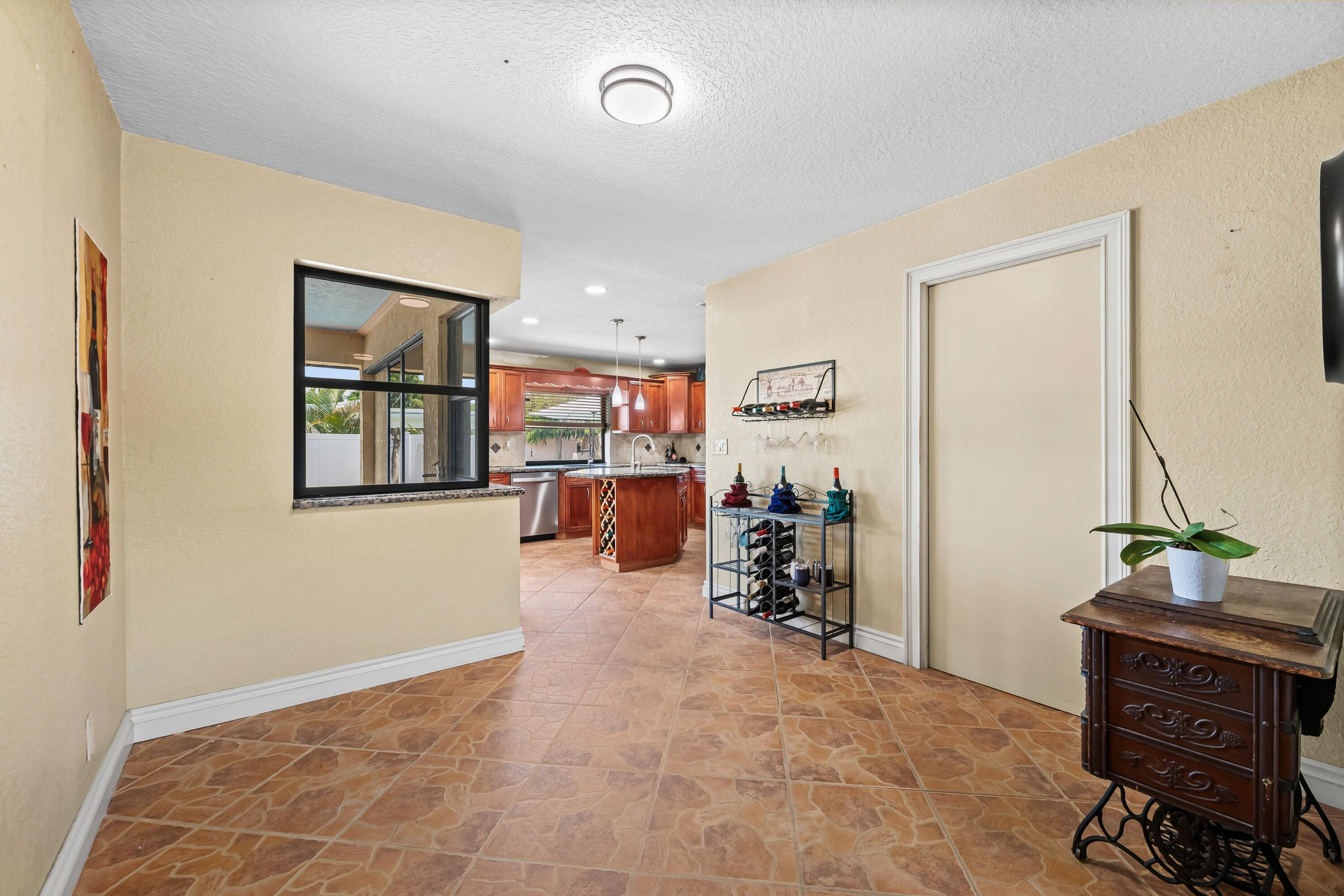7970 NW 1ST, Margate FL 33063