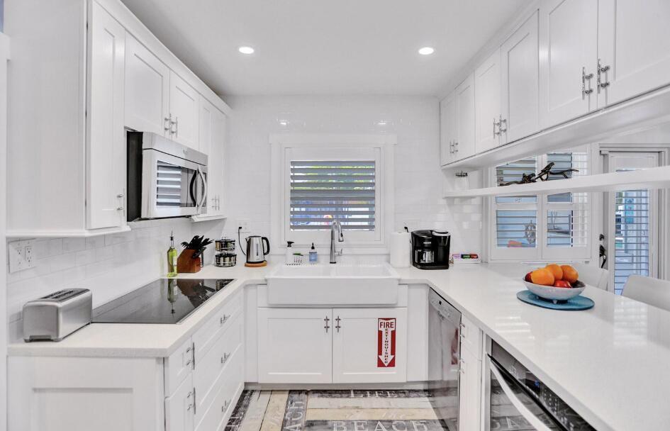 42 SW 12TH, Dania Beach FL 33004