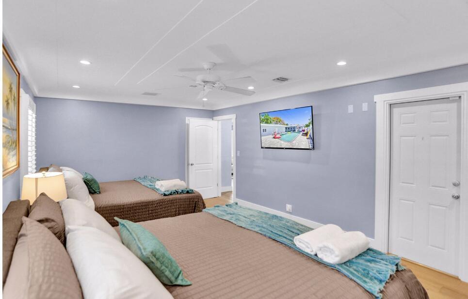 42 SW 12TH, Dania Beach FL 33004