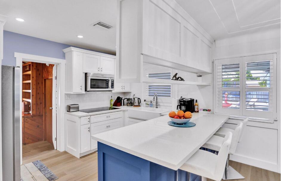 42 SW 12TH, Dania Beach FL 33004