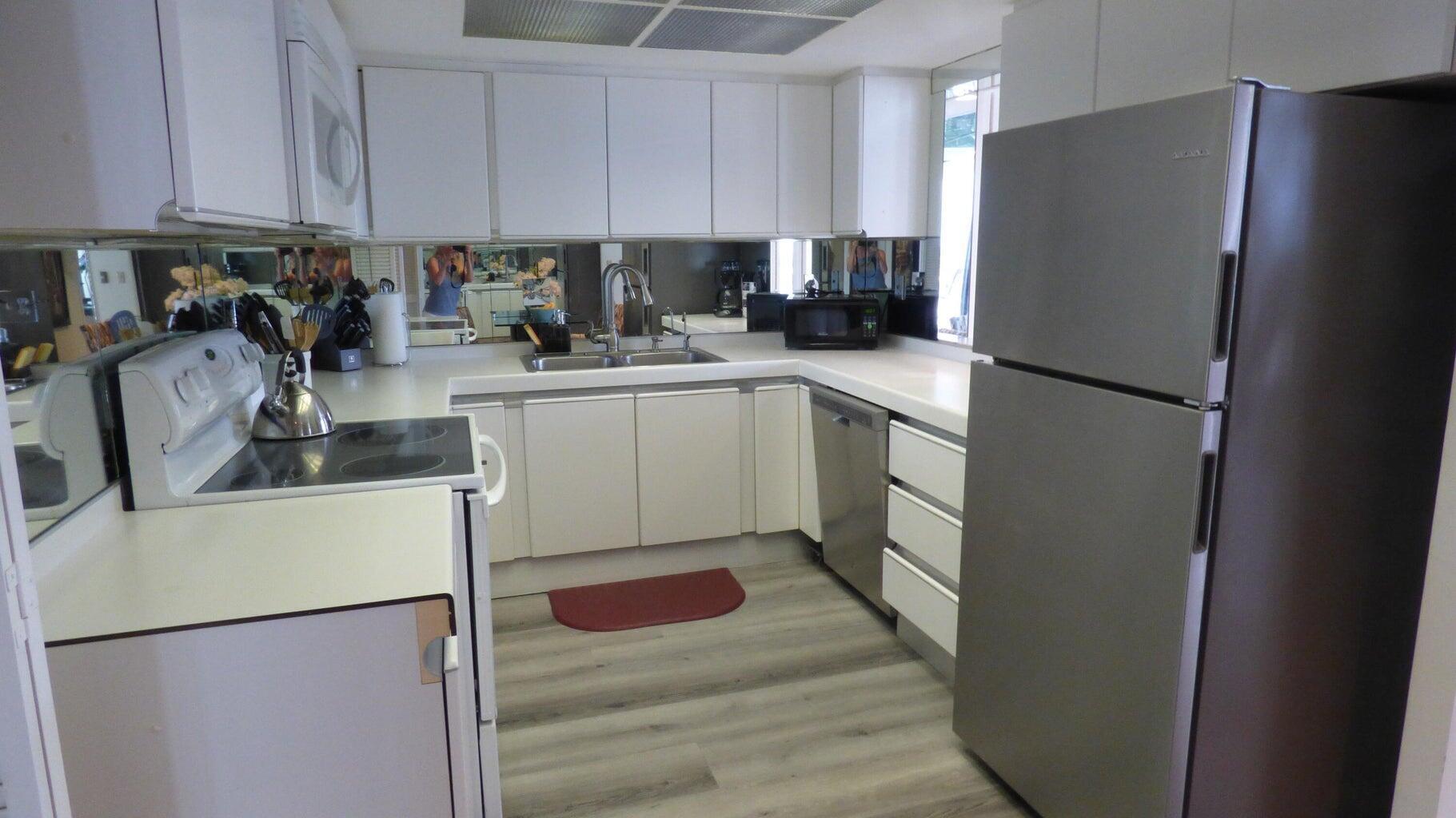 115 Lakeshore #1548, North Palm Beach FL 33408