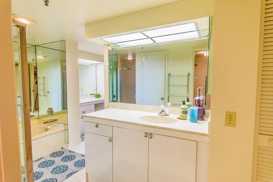 115 Lakeshore #1548, North Palm Beach FL 33408