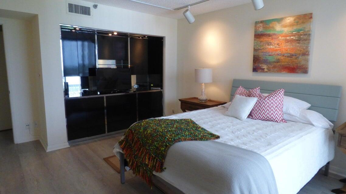 115 Lakeshore #1548, North Palm Beach FL 33408