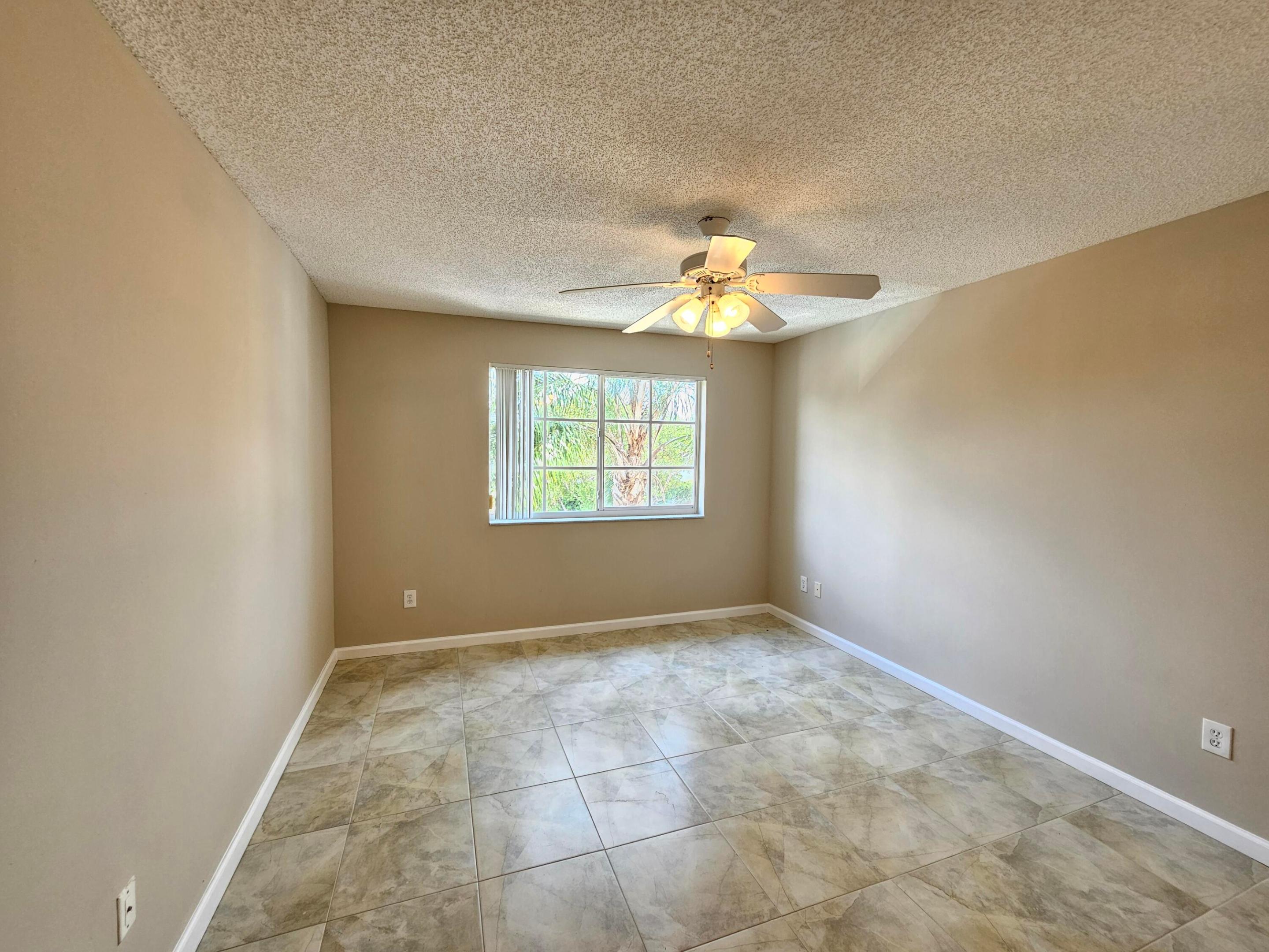 140 Yacht Club #305, Hypoluxo FL 33462