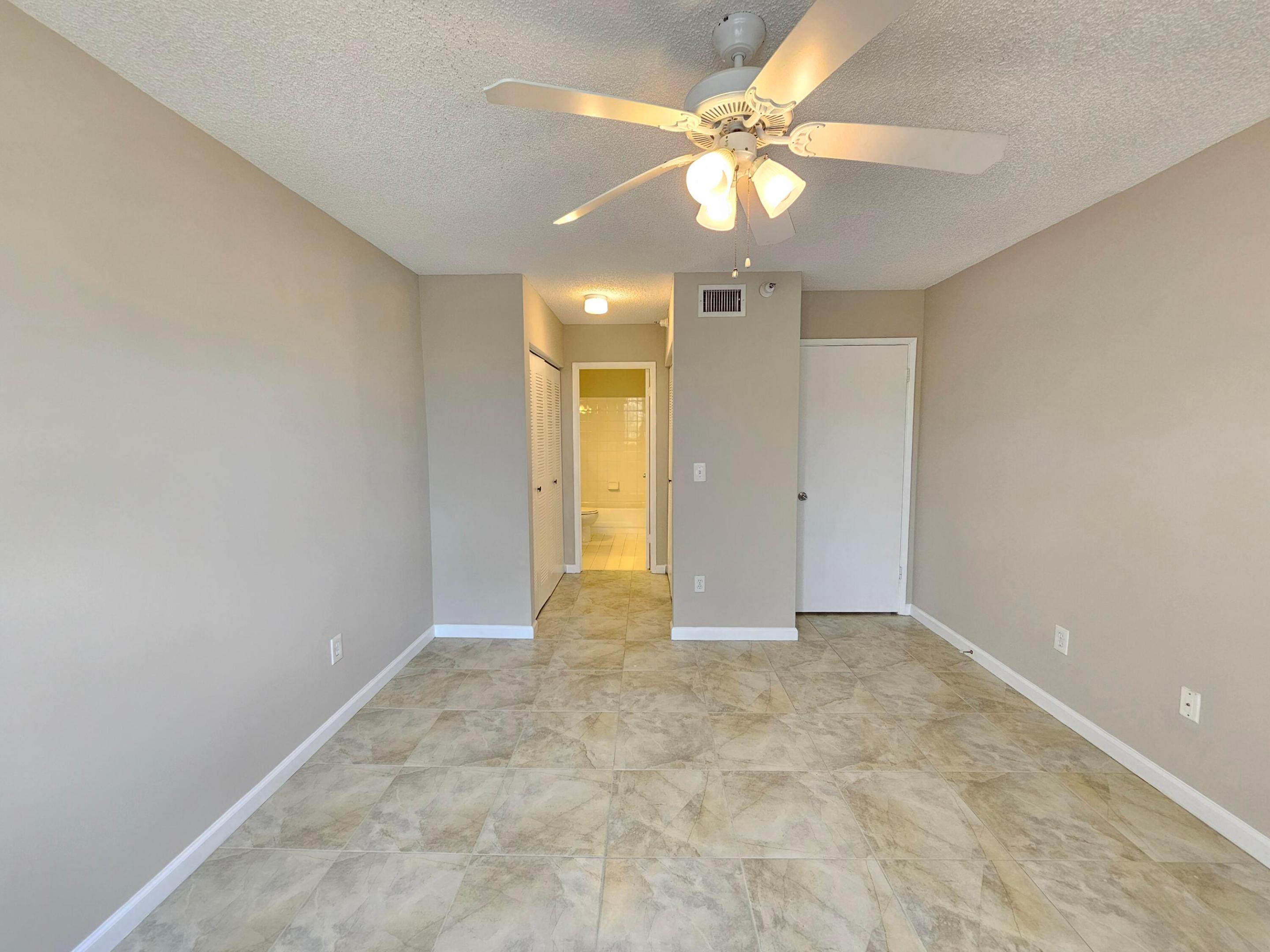 140 Yacht Club #305, Hypoluxo FL 33462