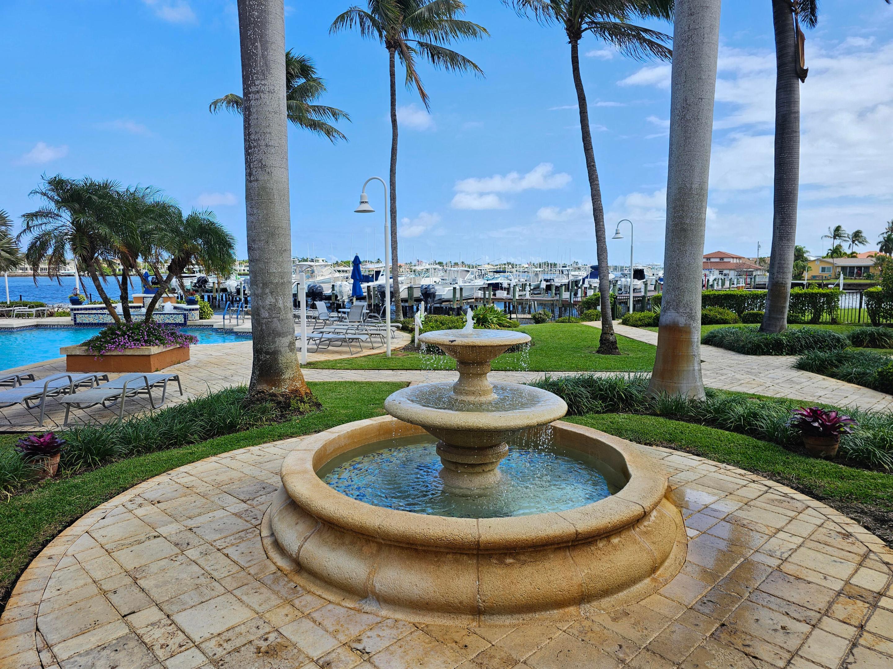 140 Yacht Club #305, Hypoluxo FL 33462