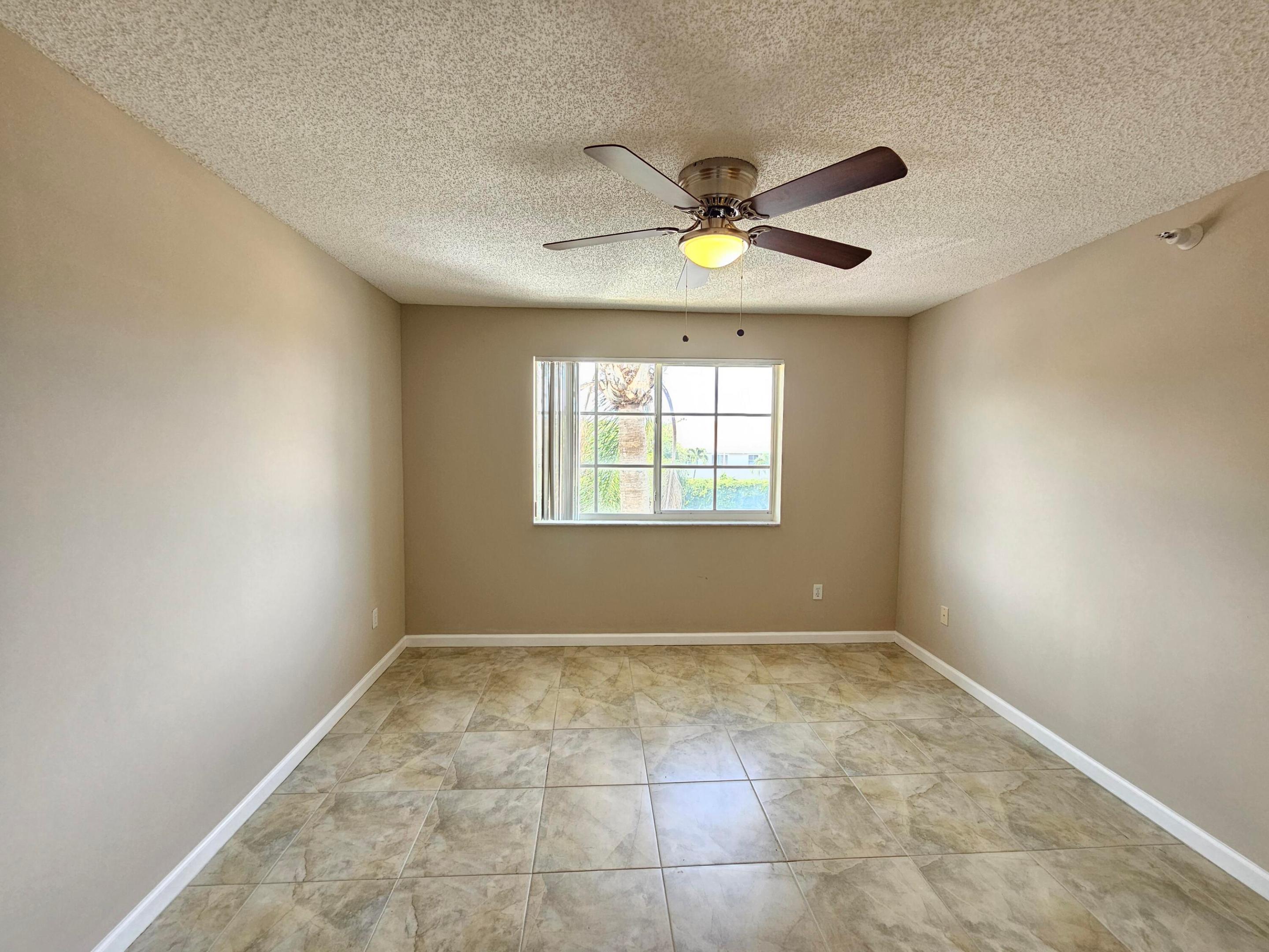 140 Yacht Club #305, Hypoluxo FL 33462